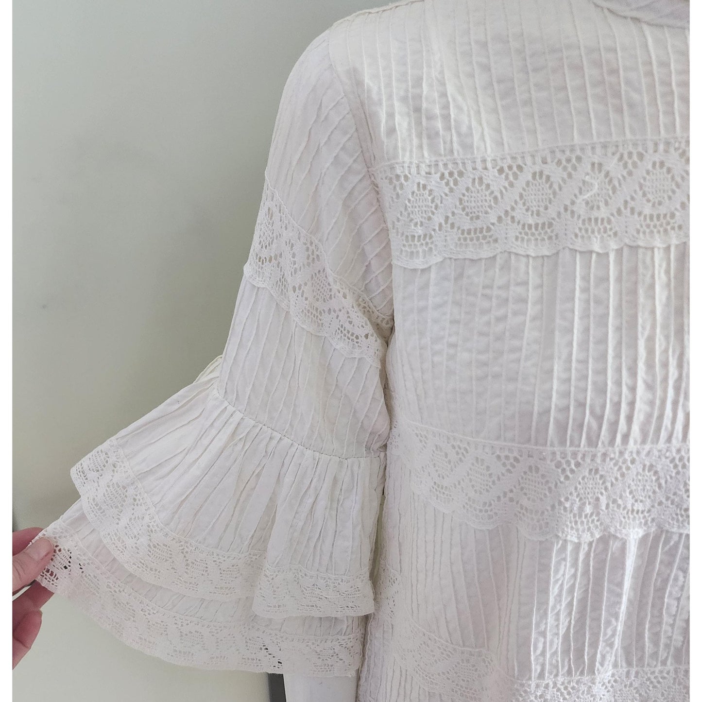 Vintage 1960s Minidress White Cotton Lace Ruffle Tiny Pleats Short Dress Tunic Top Angel Sleeves Mexico Mid Century Resort Boho Wedding S