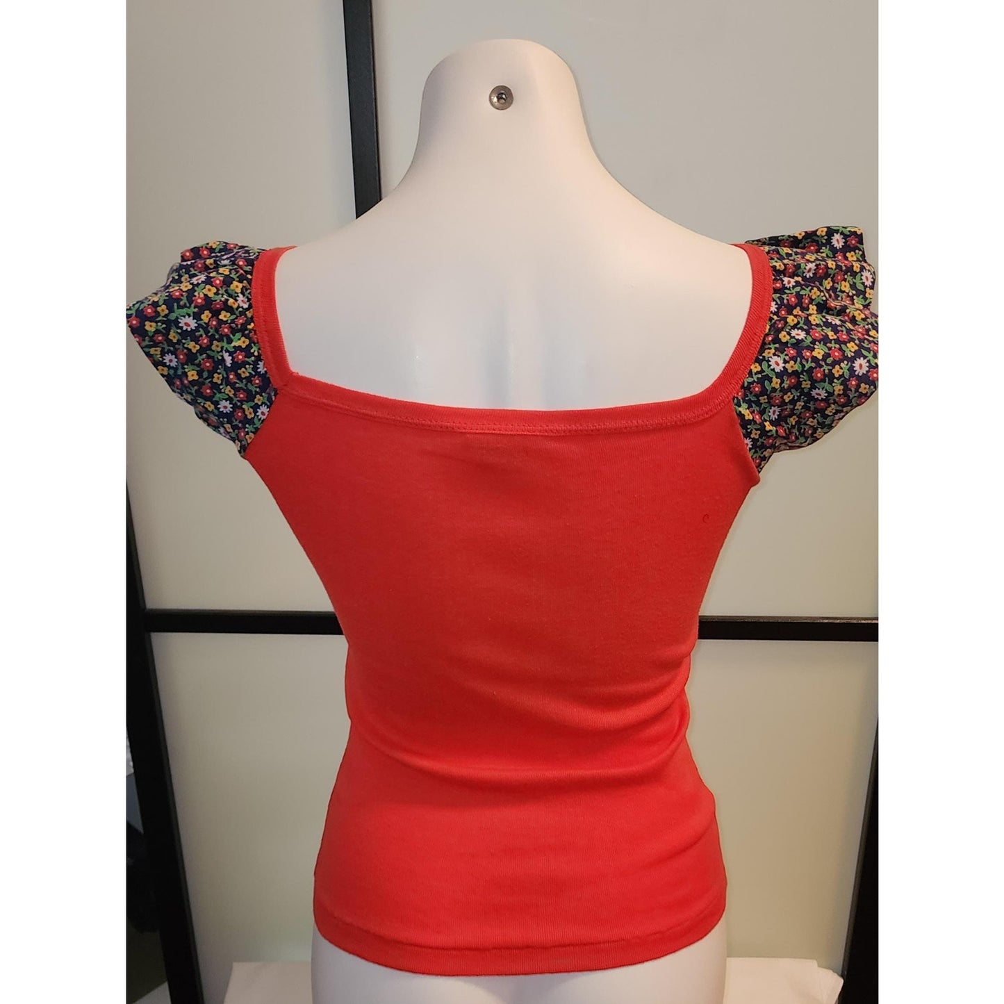 Vintage 70s Top Red Embroidered Flutter Sleeve Pullover Top Hippie Boho S