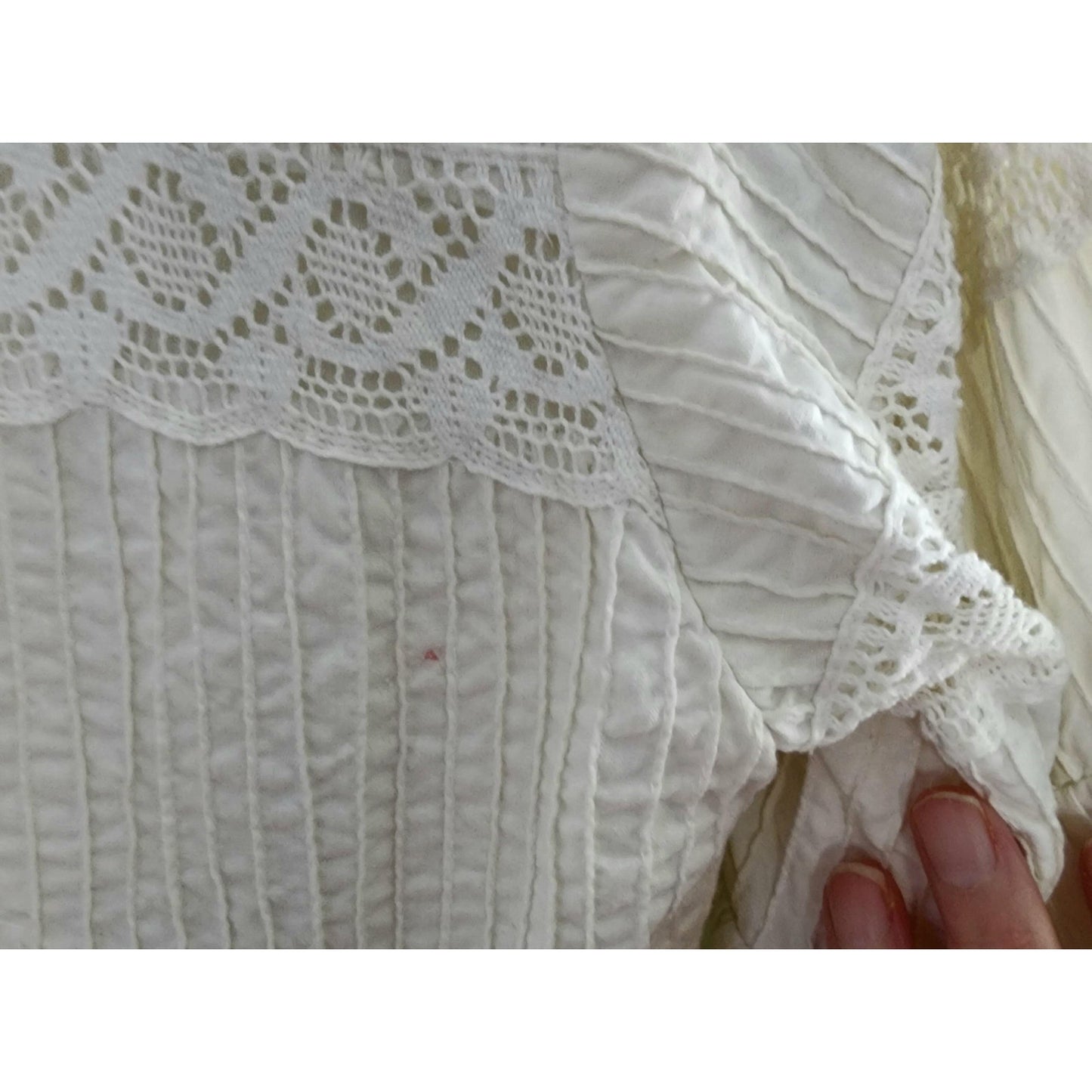 Vintage 1960s Minidress White Cotton Lace Ruffle Tiny Pleats Short Dress Tunic Top Angel Sleeves Mexico Mid Century Resort Boho Wedding S