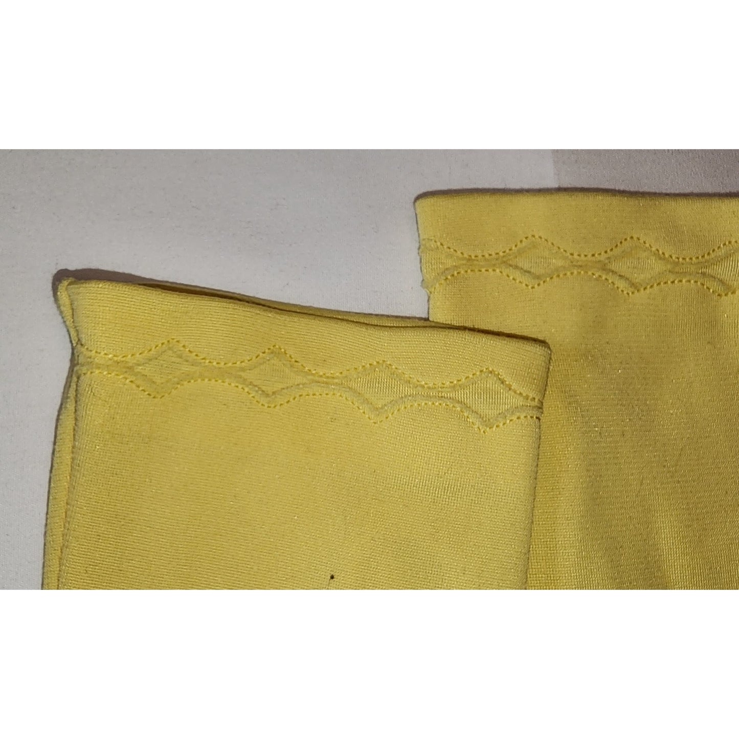 Vintage Yellow Gloves 1950s 60s Bright Yellow Nylon Wrist Gloves Unique Diamond Stitching Mid Century 7
