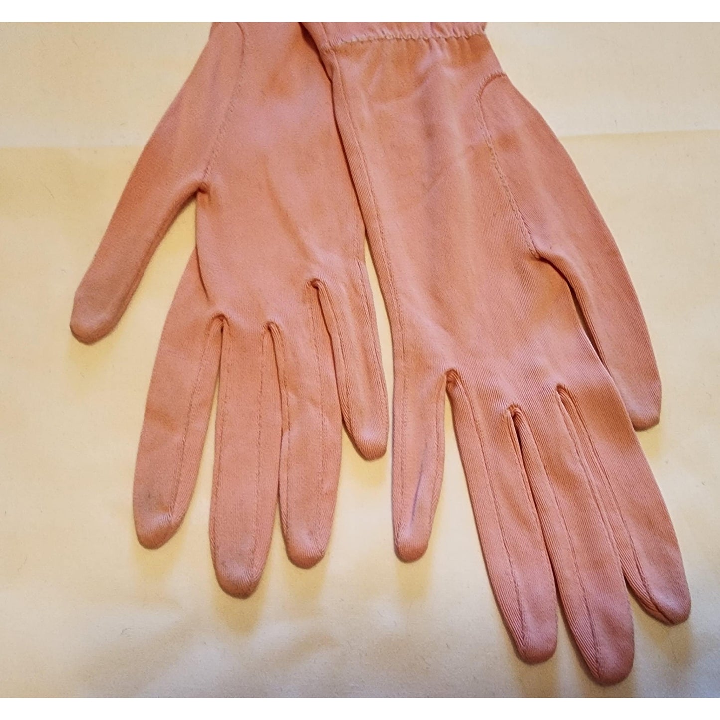 Vintage Pink Gloves 1940s Pink Rayon Wrist Gloves Van Raalte Mid Century possibly unworn 6.5
