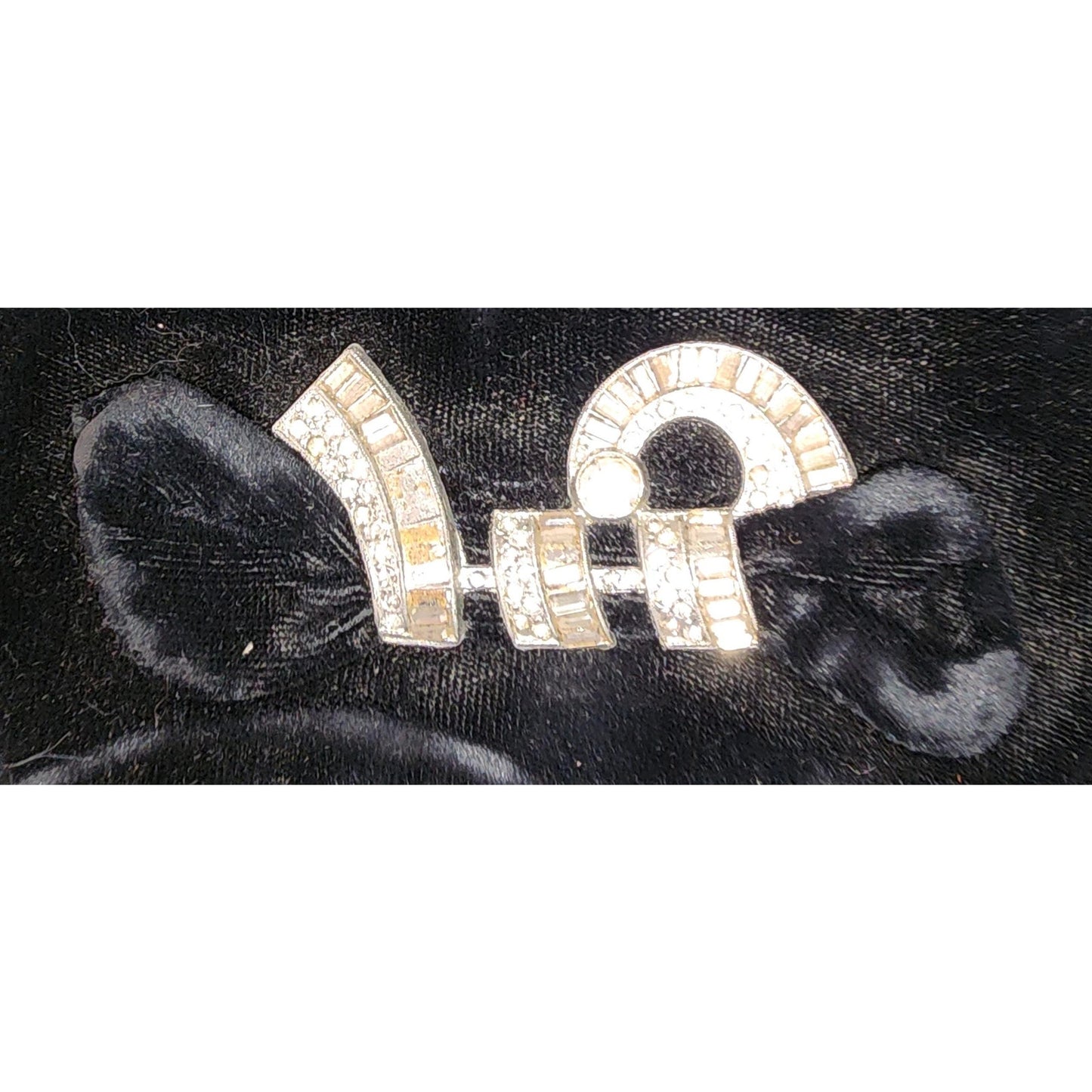 Vintage 1930s Purse Black Velvet Art Deco Purse Large Rhinestone Ornament Unique Bow Handle