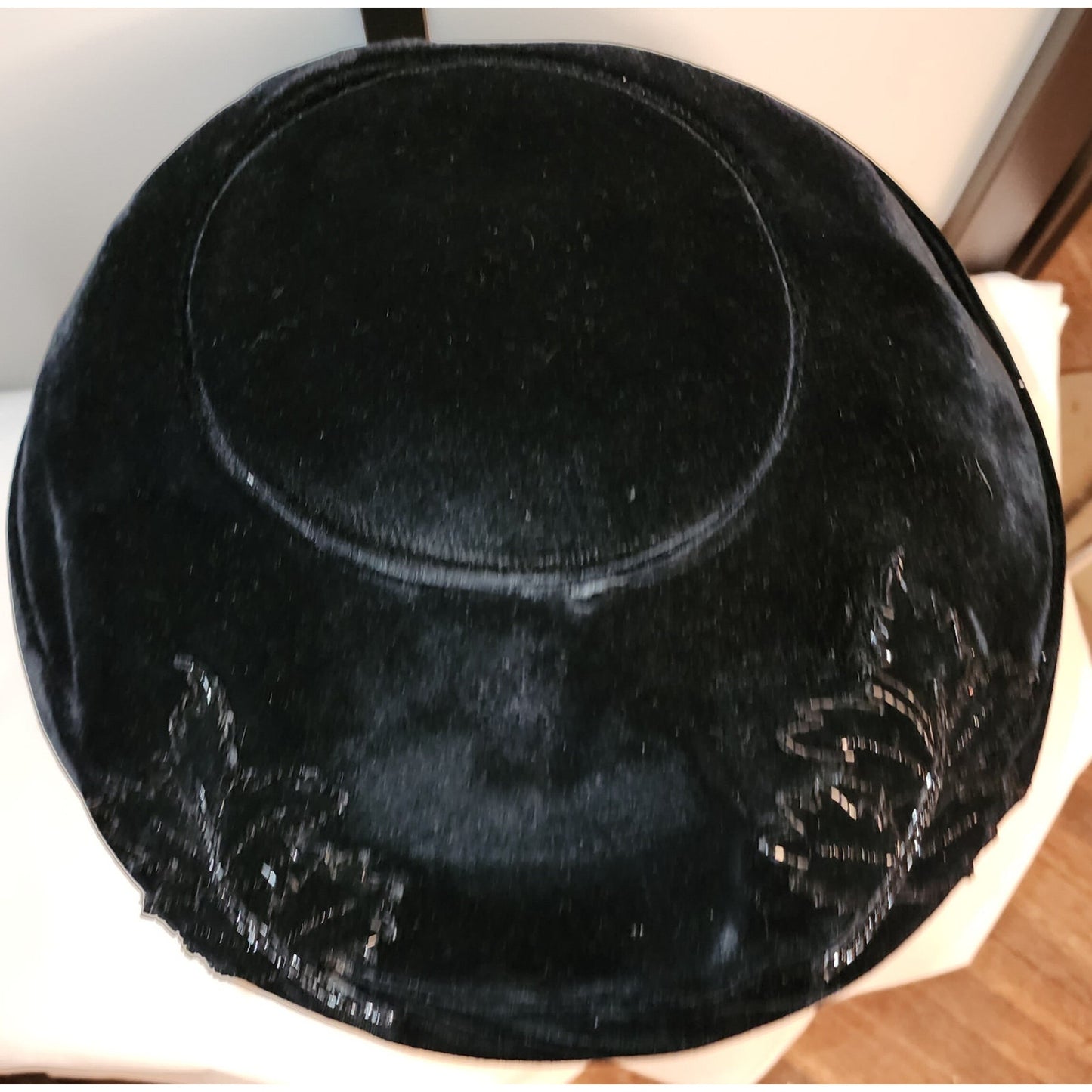 Vintage Platter Hat 1940s 50s Large Round Black Velvet Saucer Tilt Hat Glass Bead Leaf Designs Film Noir Mid Century 20.5 in.