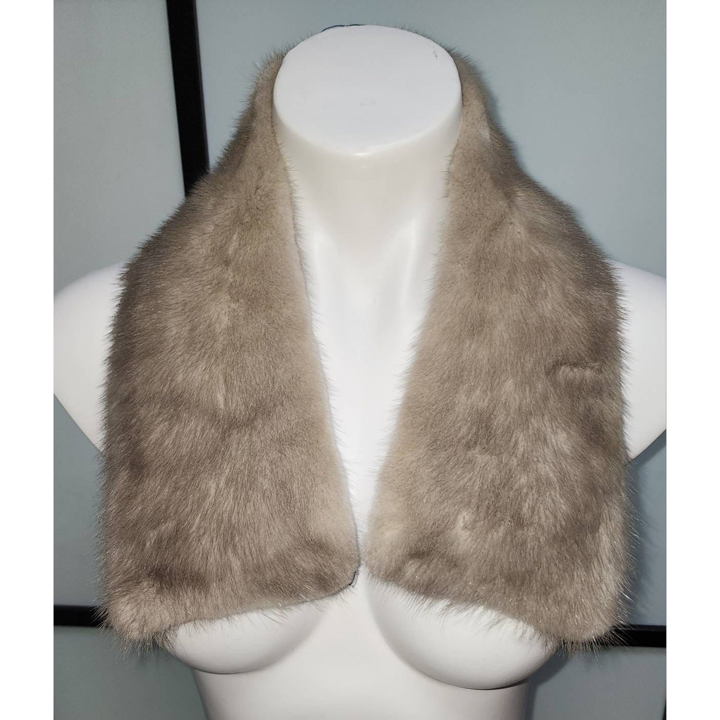 Vintage Fur Collar 1950s Silver Gray Mink Fur Collar for Sweater or Coat Fluffy Mink Fur Rockabilly Boho 28 x 5 in.
