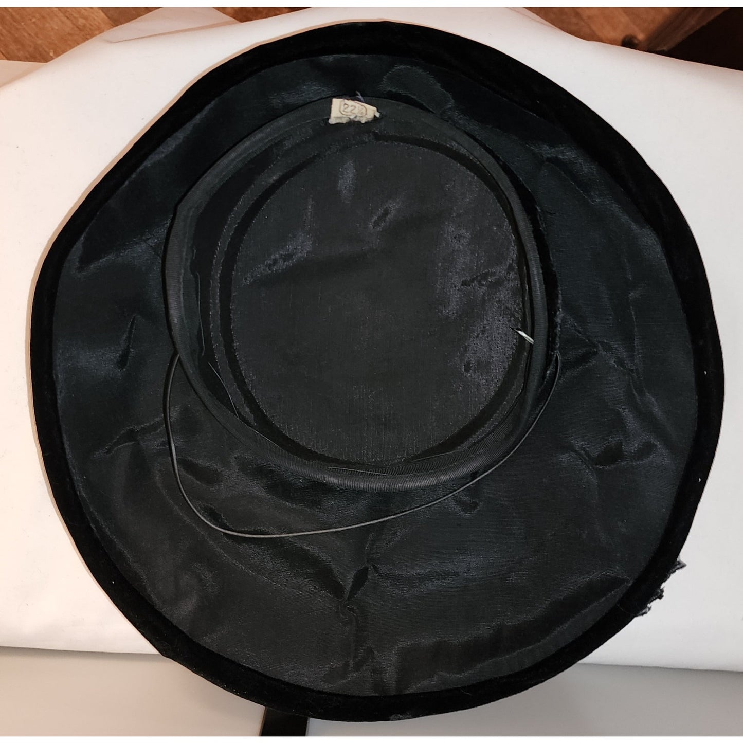 Vintage Platter Hat 1940s 50s Large Round Black Velvet Saucer Tilt Hat Glass Bead Leaf Designs Film Noir Mid Century 20.5 in.
