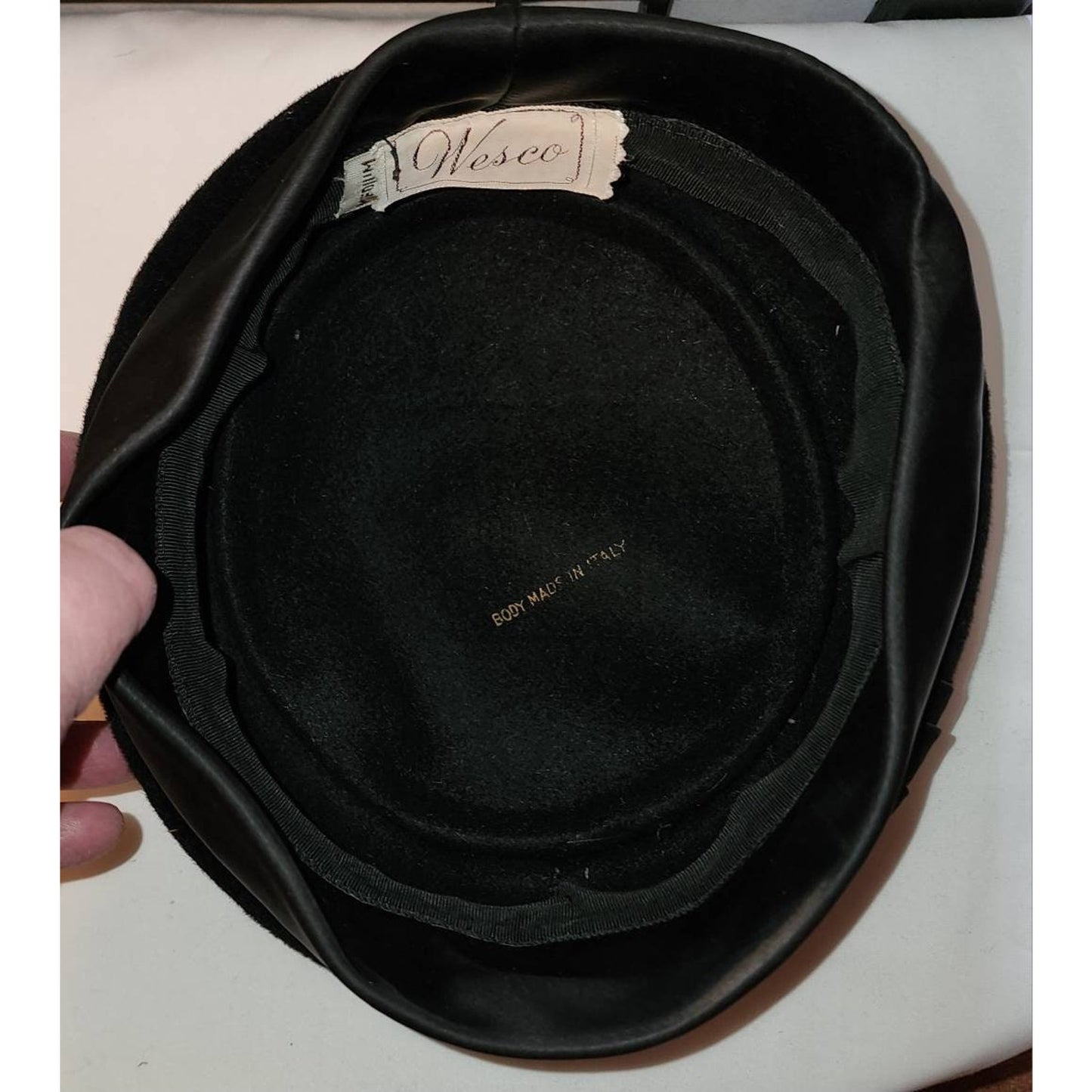 Vintage Velvet Hat 1950s Black Velvet Bonnet Hat Velvet Bow Faux Pearls Veil Mid Century Rockabilly