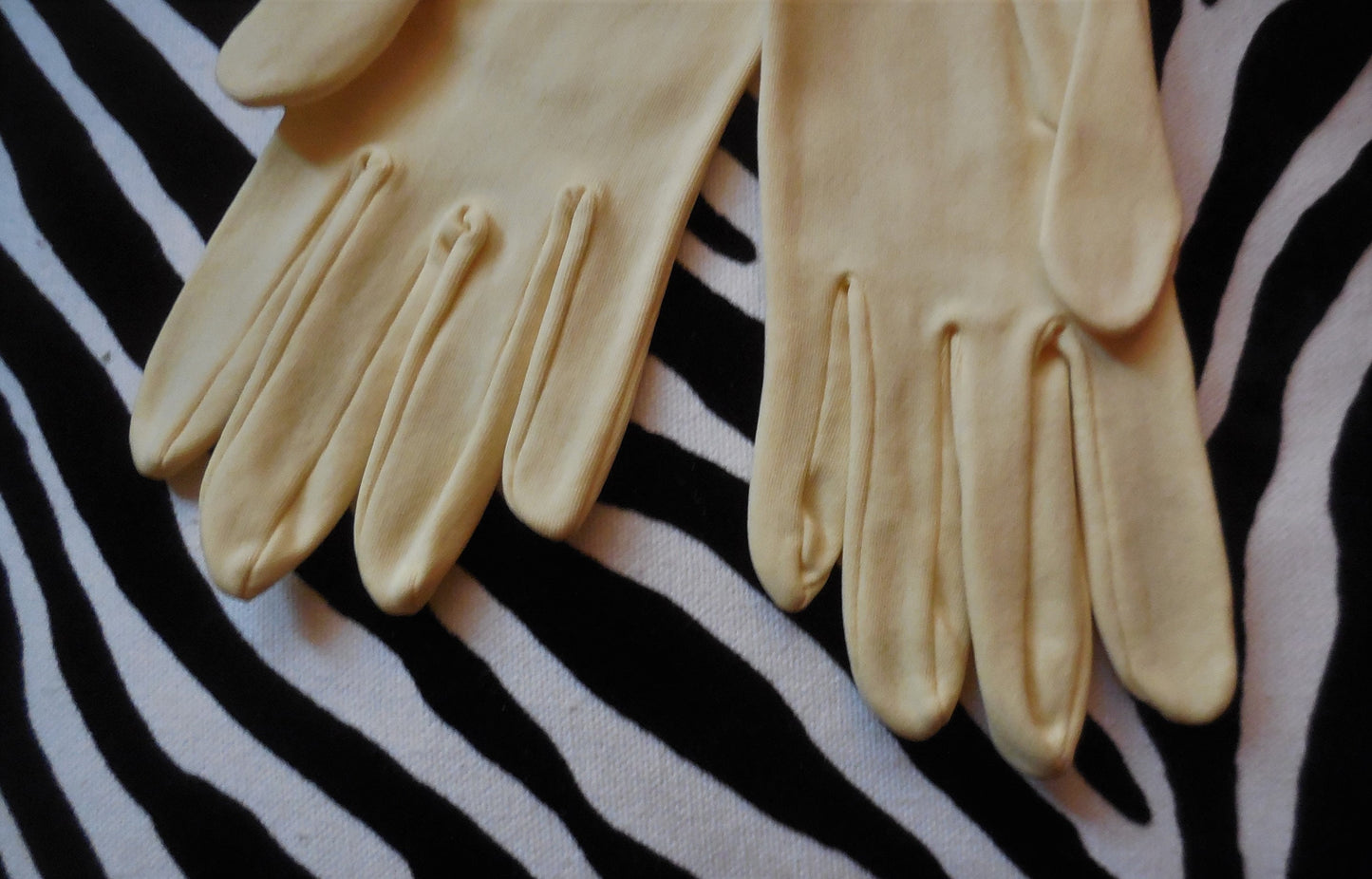 SALE Vintage 1960s Gloves Pale Yellow Nylon Fabric Wrist Length Rockabilly Mod 6 1/2 or so