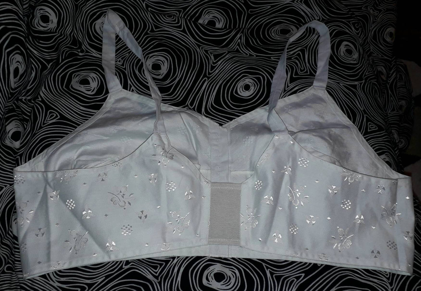 SALE Unworn Vintage Bra 1960s Triumph White Embroidered Cotton Front Fasten Bra Rockabilly Pinup XXL 48 C D