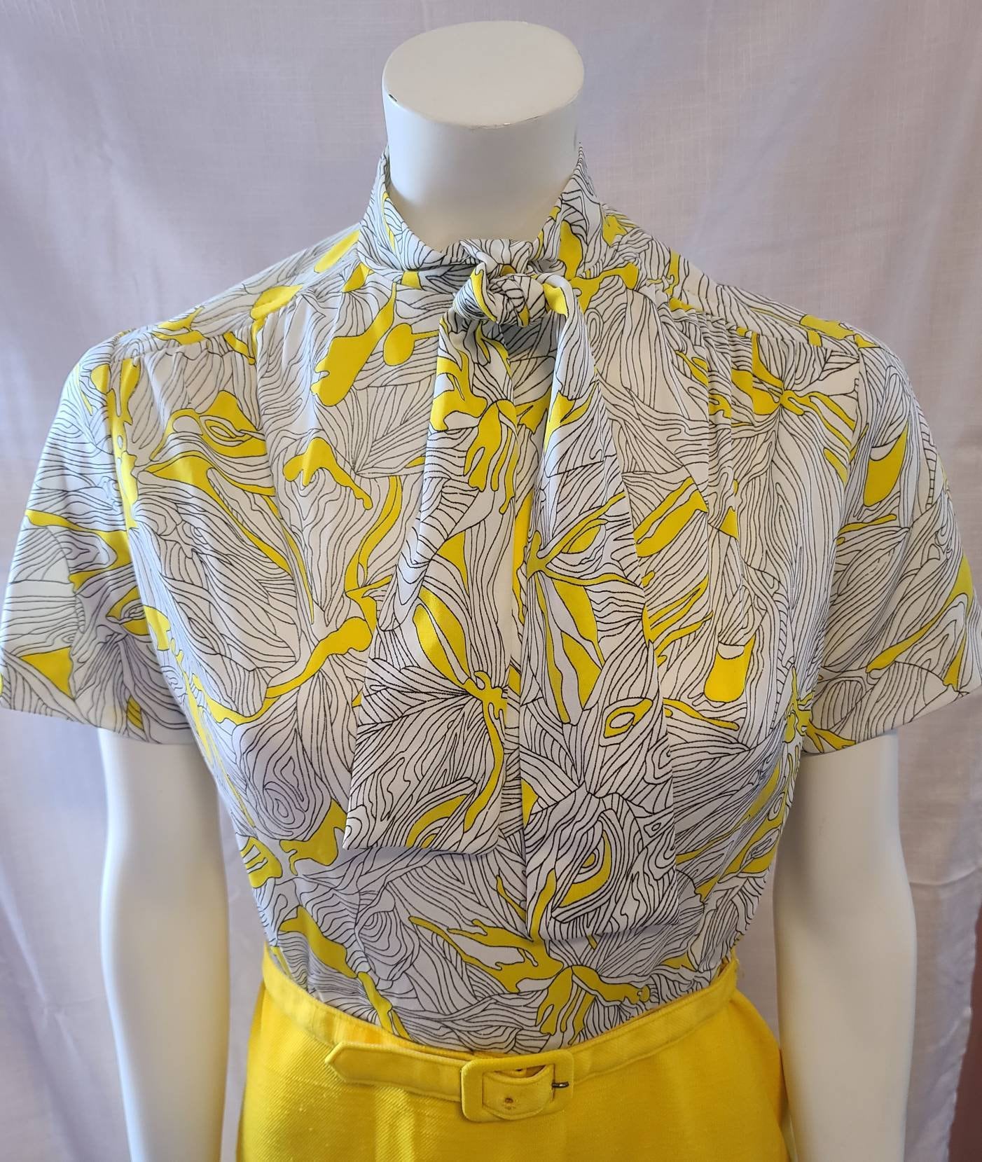 SALE Vintage 1960s Dress Bright Yellow White Floral Print Neck Tie Neck Bow Dress Belt Mod Go Go XS S chest 34 in.