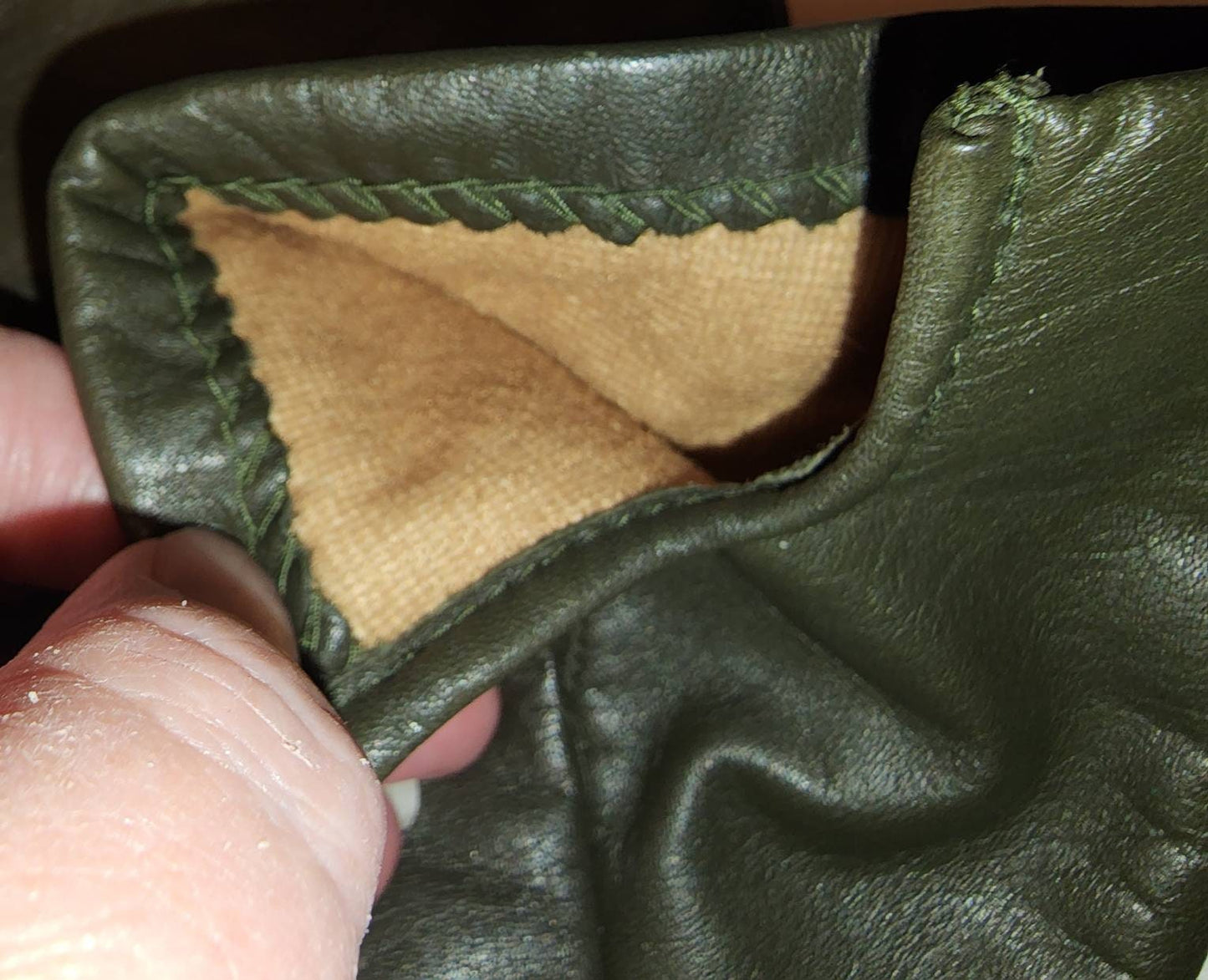 Vintage Leather Gloves 1990s 00s Dark Olive Green Soft Leather Lined Winter Gloves Thinsulate Lining Boho S