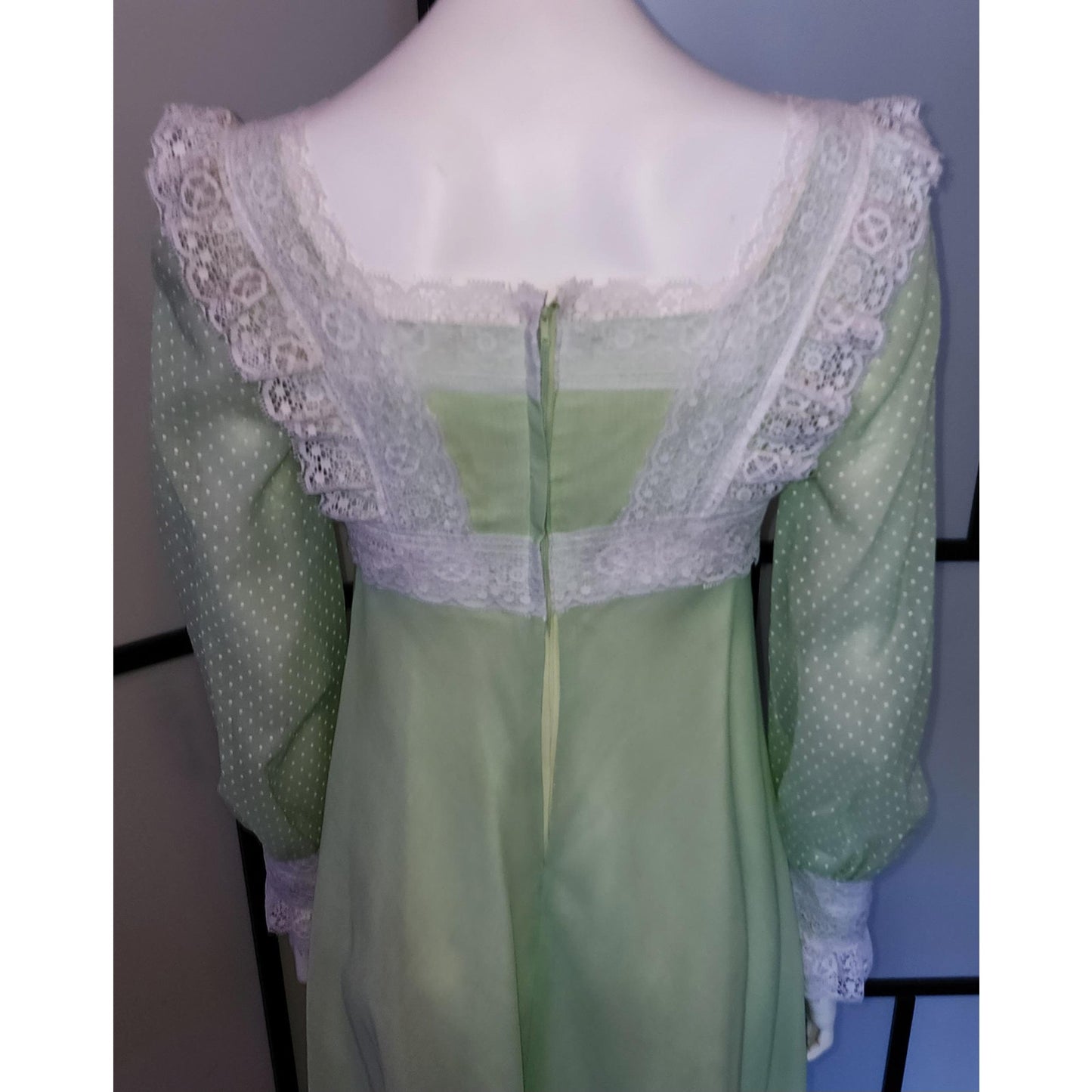 Vintage 1970s Dress Long Light Green Swiss Dot White Lace Gown Maxidress Prom Wedding Party Boho XS