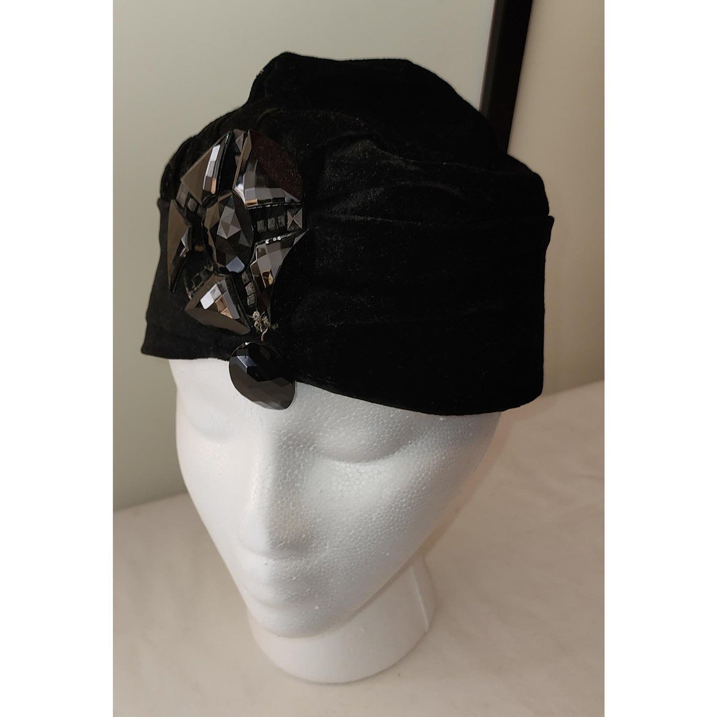 Vintage 1920s 30s Hat Black Velvet Turban Style Hat Large Jet Bead Ornament Art Deco Flapper 21.5 in.