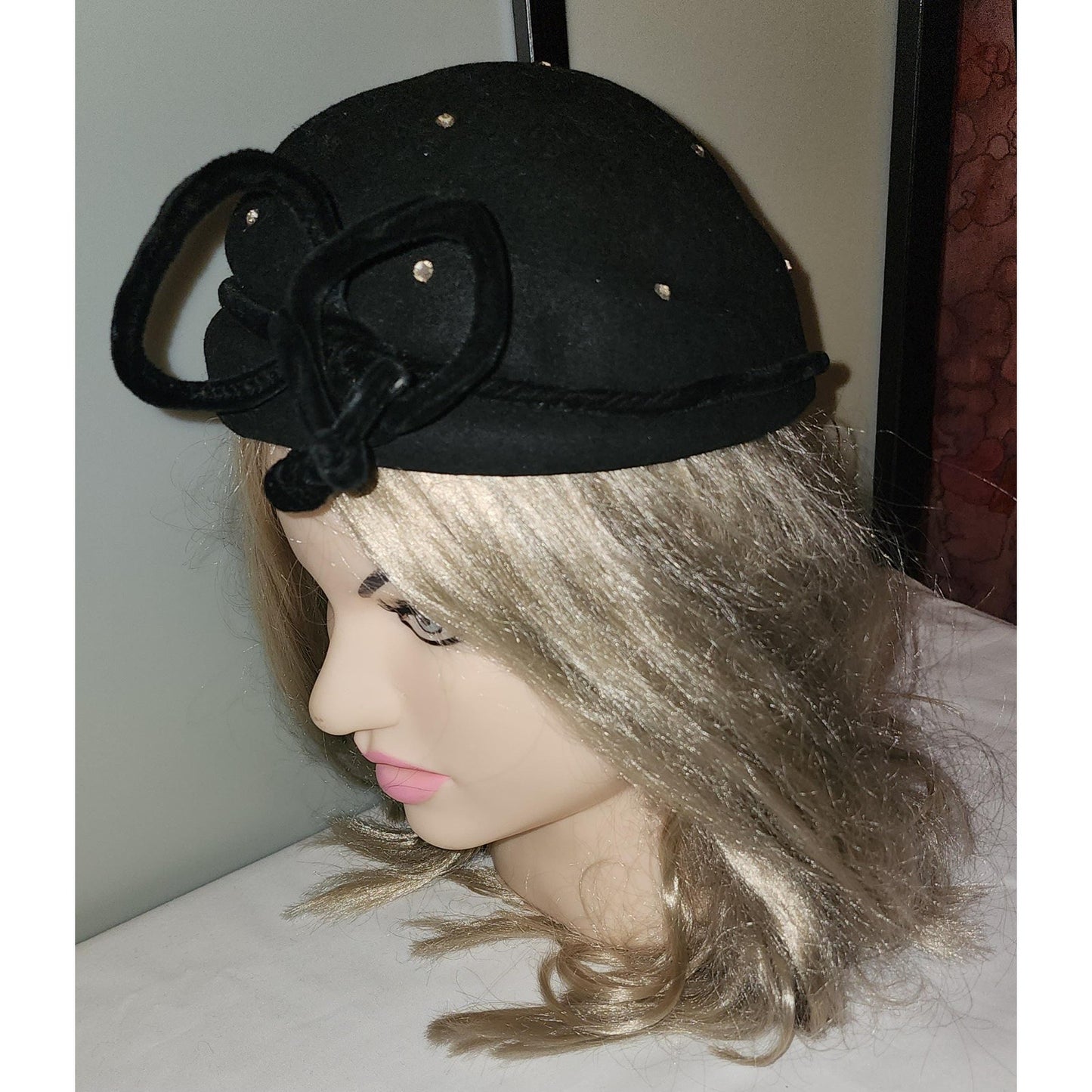 Vintage 1930s Hat Round Black Felt Cocktail Hat Prong Set Rhinestones Black Velvet Ribbon Ornament Art Deco 20.5 in.