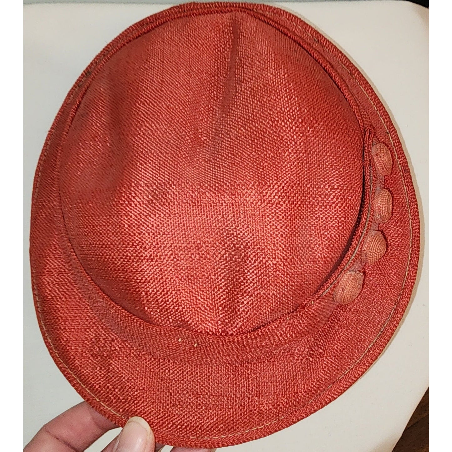 Vintage 1930s Hat Round Red Linen Perch Tilt Hat Cap Button Detail Laurel Hurst Art Deco Mid Century 20.5 in.