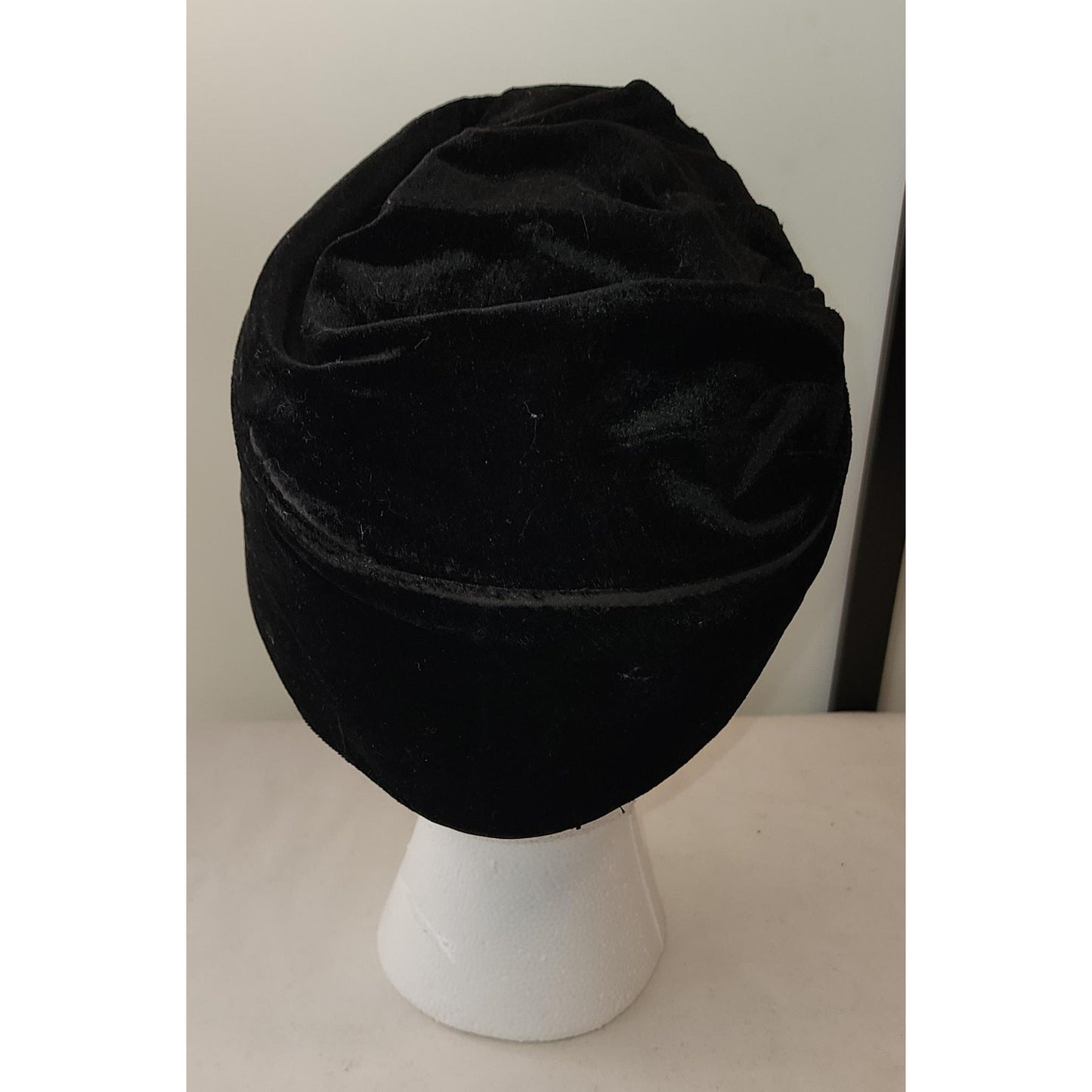 Vintage 1920s 30s Hat Black Velvet Turban Style Hat Large Jet Bead Ornament Art Deco Flapper 21.5 in.
