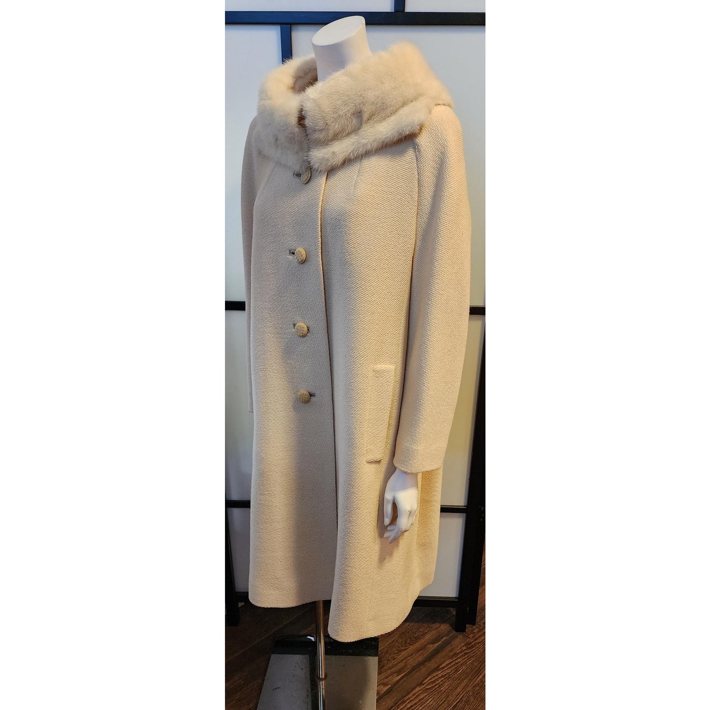 Vintage Wool Coat 1960s Classic Vanilla Wool Coat Large Cream Mink Fur Collar Rothmoor Mid Century L