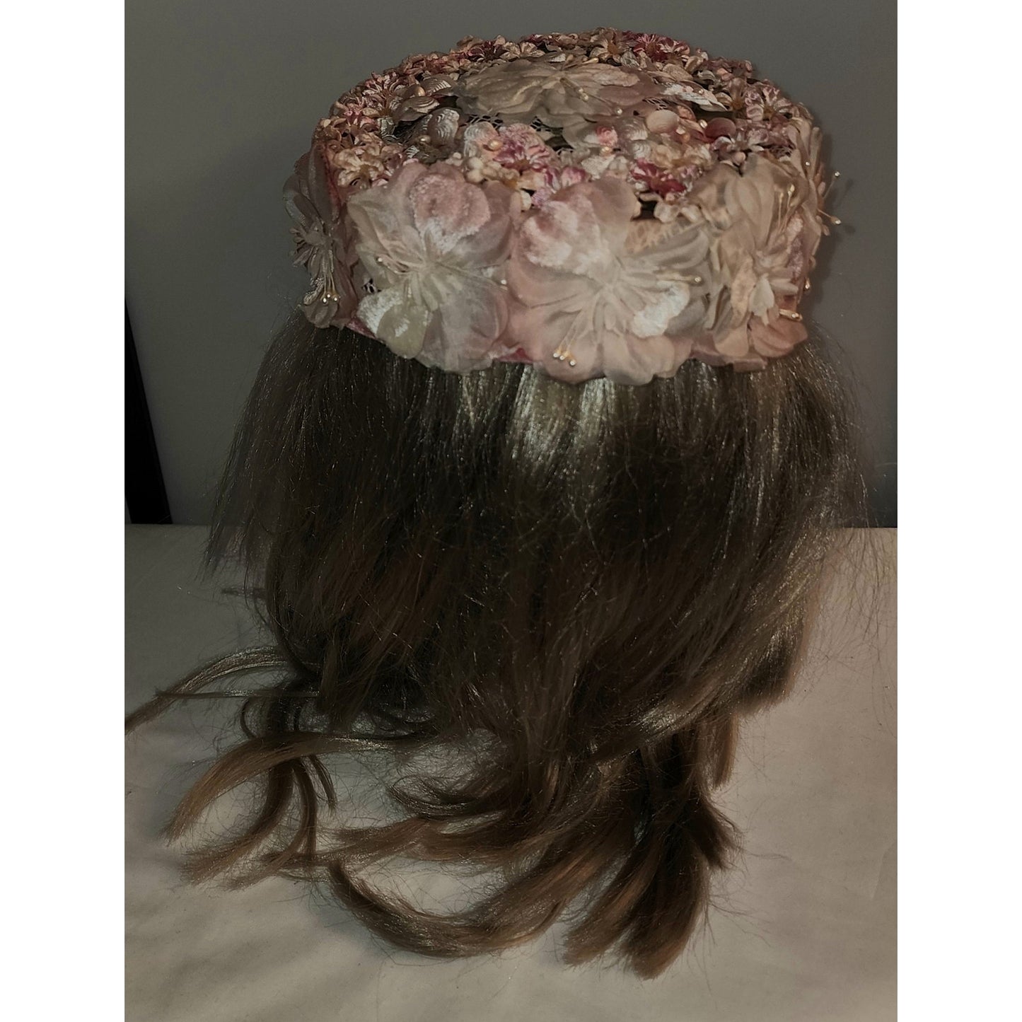 Vintage Pink Hat 1940s 50s Small Round Pink White Floral Hat Joal De Luxe Mid Century 21 in.