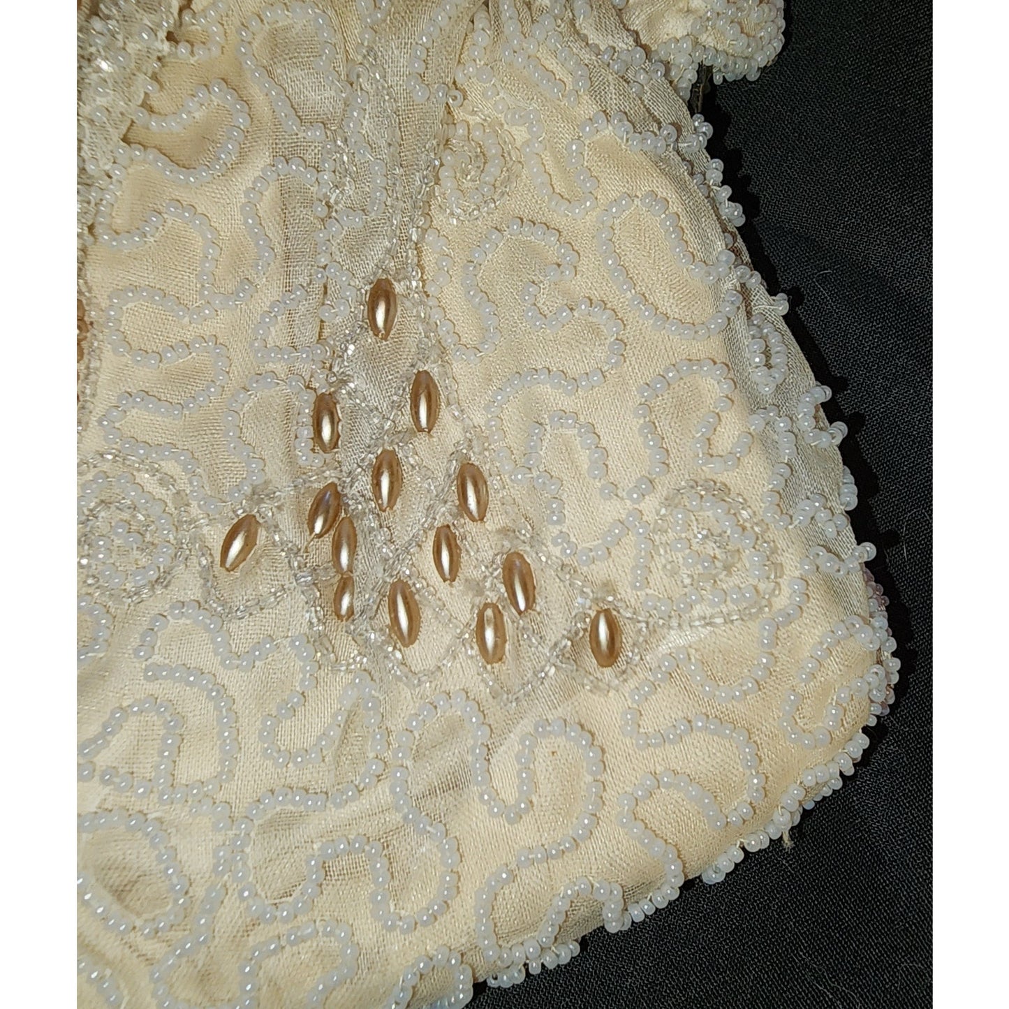 Vintage Beaded Purse 1920s 30s Small White Cream Glass Bead Clutch Bag Faux Pearls Jeweled Clasp Handmade Belgium Art Deco Wedding Bridal