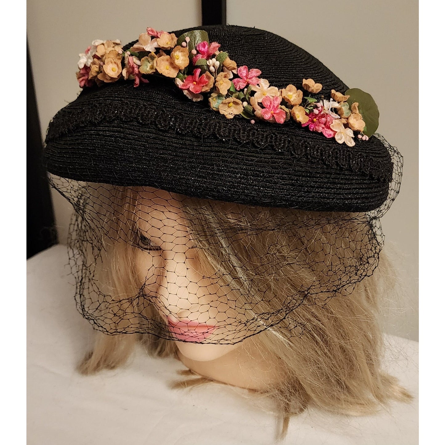 Vintage Floral Hat 1930s 40s Round Black Straw Hat Pink Red White Flowers Net Veil Velvet Bow Mid Century Art Deco 22.5 in.