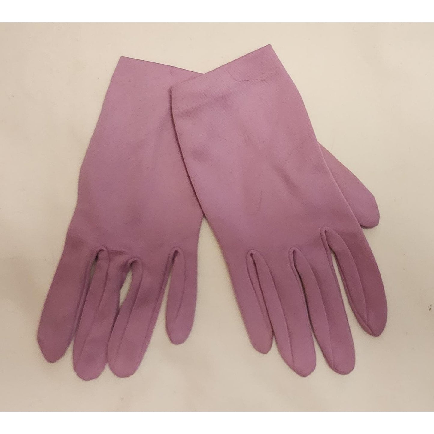 Vintage Purple Gloves 1960s Light Purple Lilac Lavender Short Nylon Wrist Gloves Mid Century Mod 7