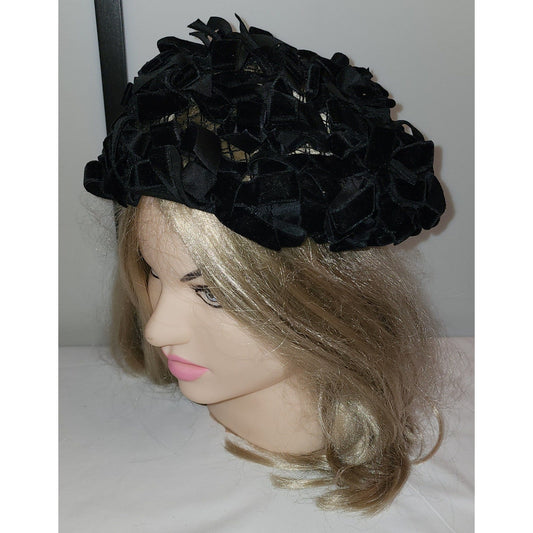 Vintage Ribbon Hat 1950s Round Black Velvet Bow Hat Mid Century Chic 21.5 inches