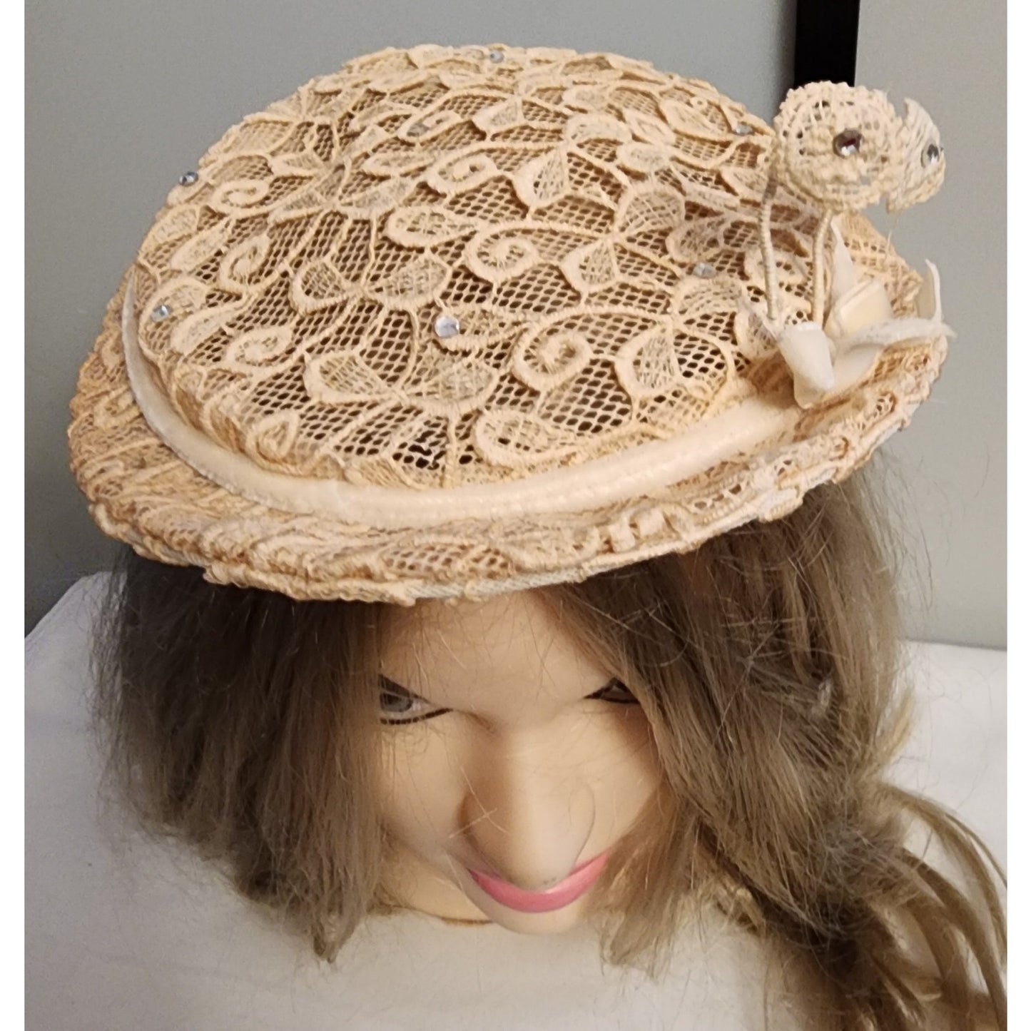 Vintage 1950s Hat Small Round Beige Lace Rhinestone Half Hat Clamp Hat Perch Hat Clover Lane Mid Century Wedding Bridal