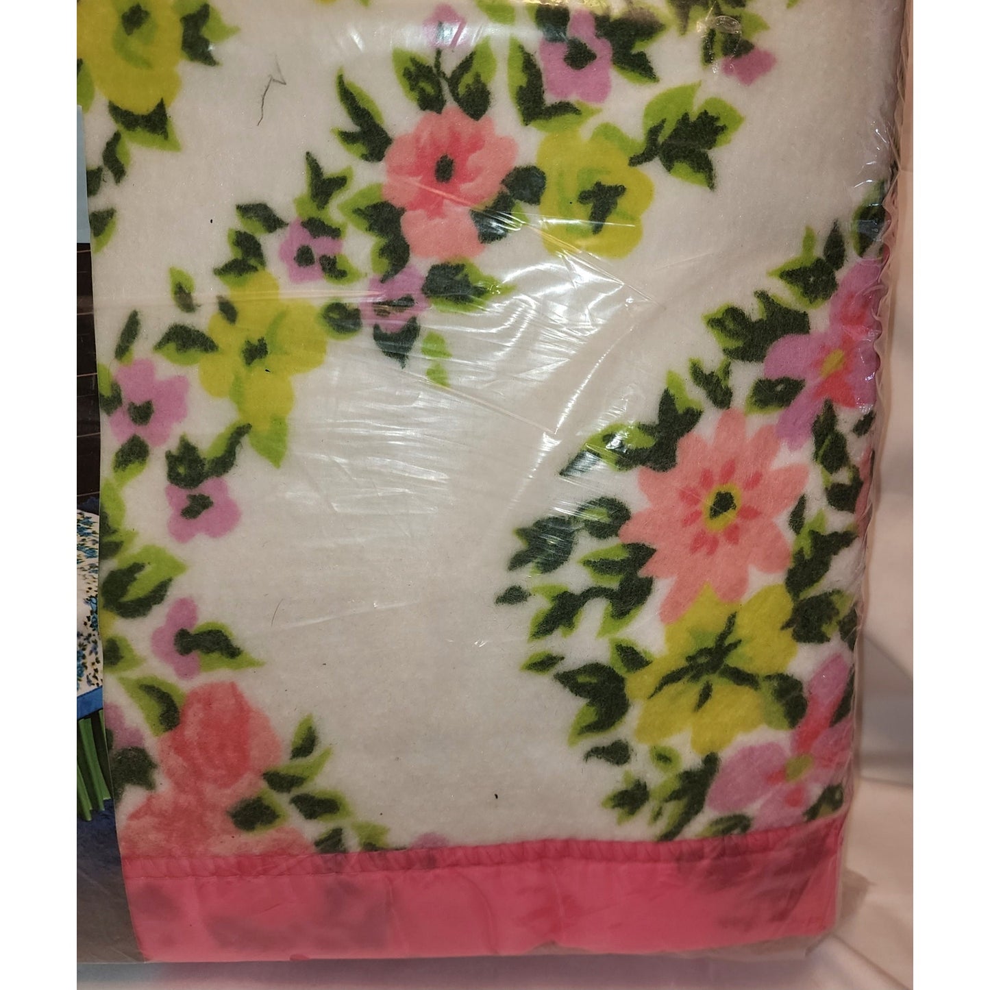 Unused Vintage Blanket 1960s White Pink Yellow Floral Trellis Poly Acrylic Blend Pink Trim NIP Mid Century Bedding Twin Full 72 x 90 in.