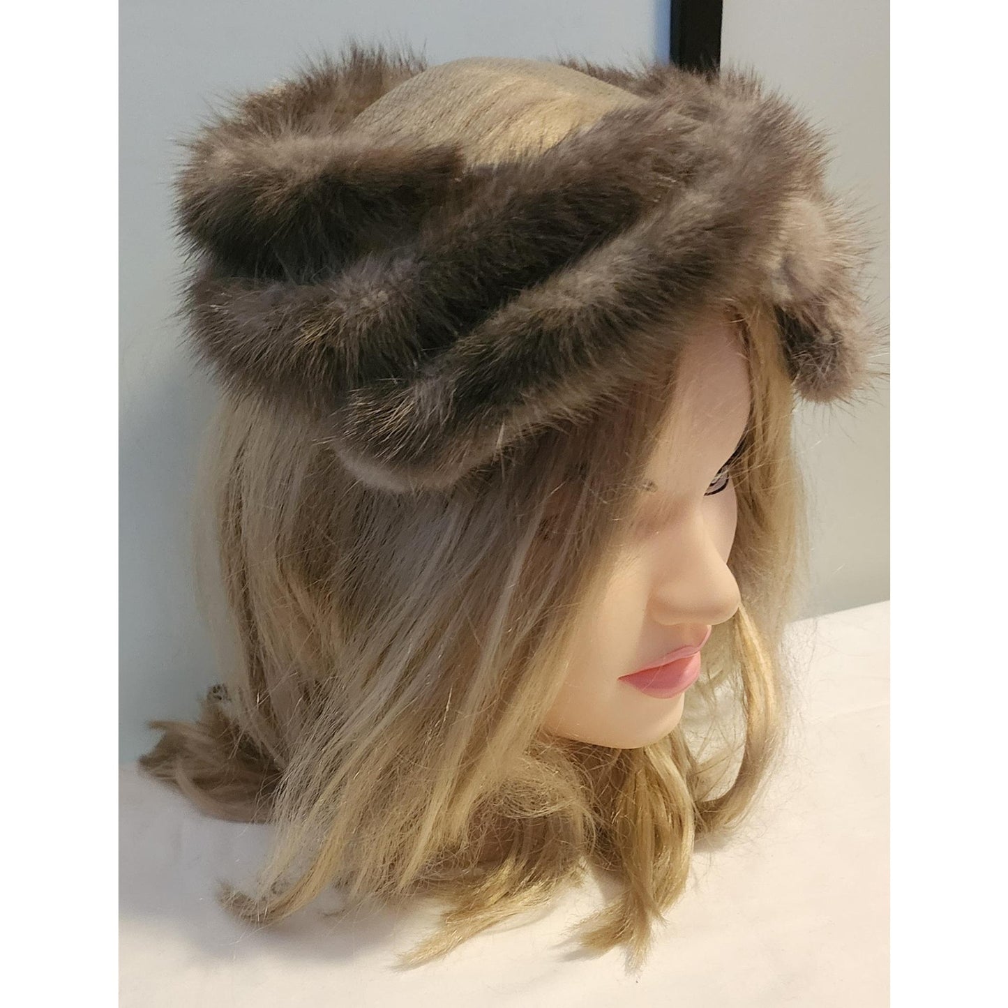 Vintage Fur Hat 1950s Round Silver Gray Mink Fur Hat Net Top Mid Century