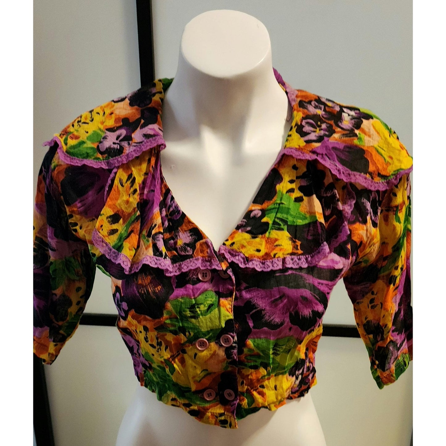 Vintage 80s 90s Bright Purple Yellow Floral Thin Cotton Cropped Blouse Top Huge Flouncy Collar Speed Limit MPH Made in India Boho S