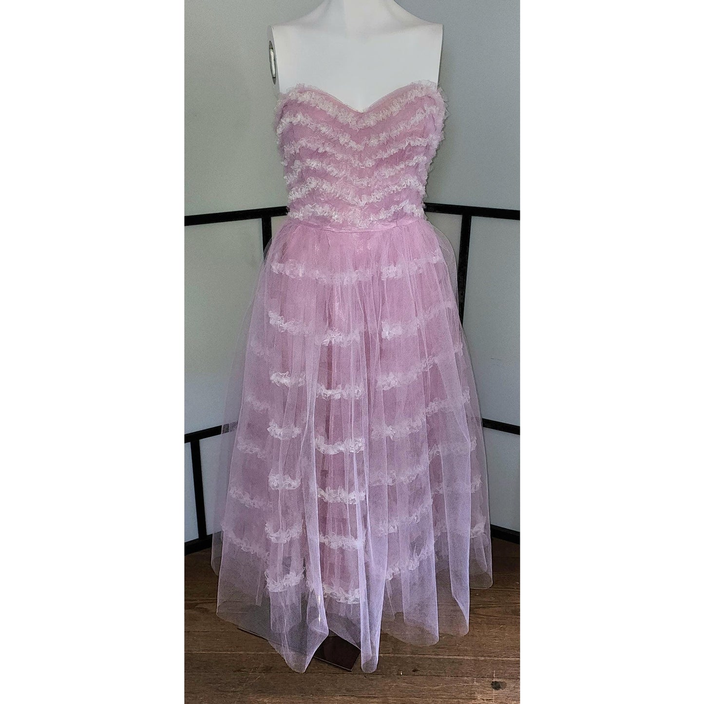 Vintage 1950s Dress Strapless Pink White Net Lace Bouffant Prom Dress Sweetheart Bodice Mid Century Rockabilly M