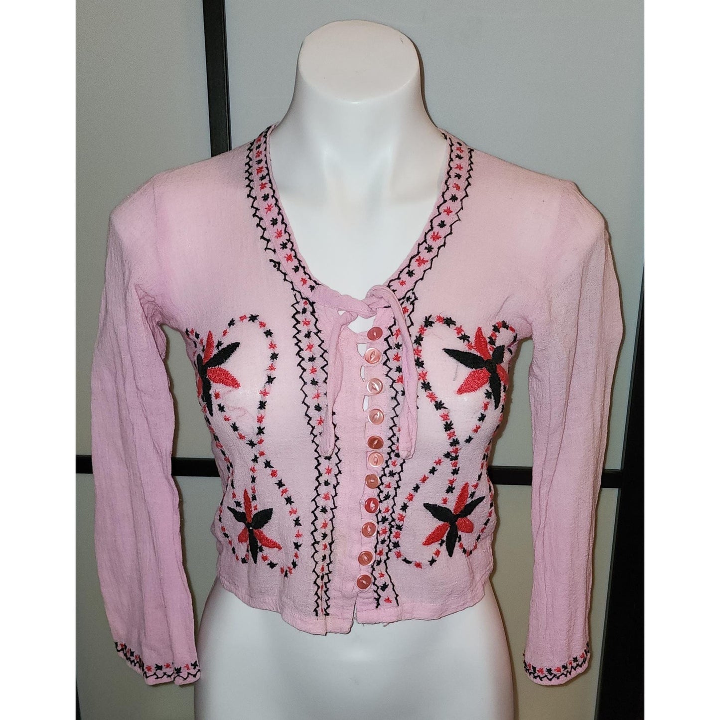 Vintage 1970s Top Light Pink Gauzy Cotton Embroidered Crop Top Blouse Tiny Mirrors Made in India Hippie Boho XS As Is