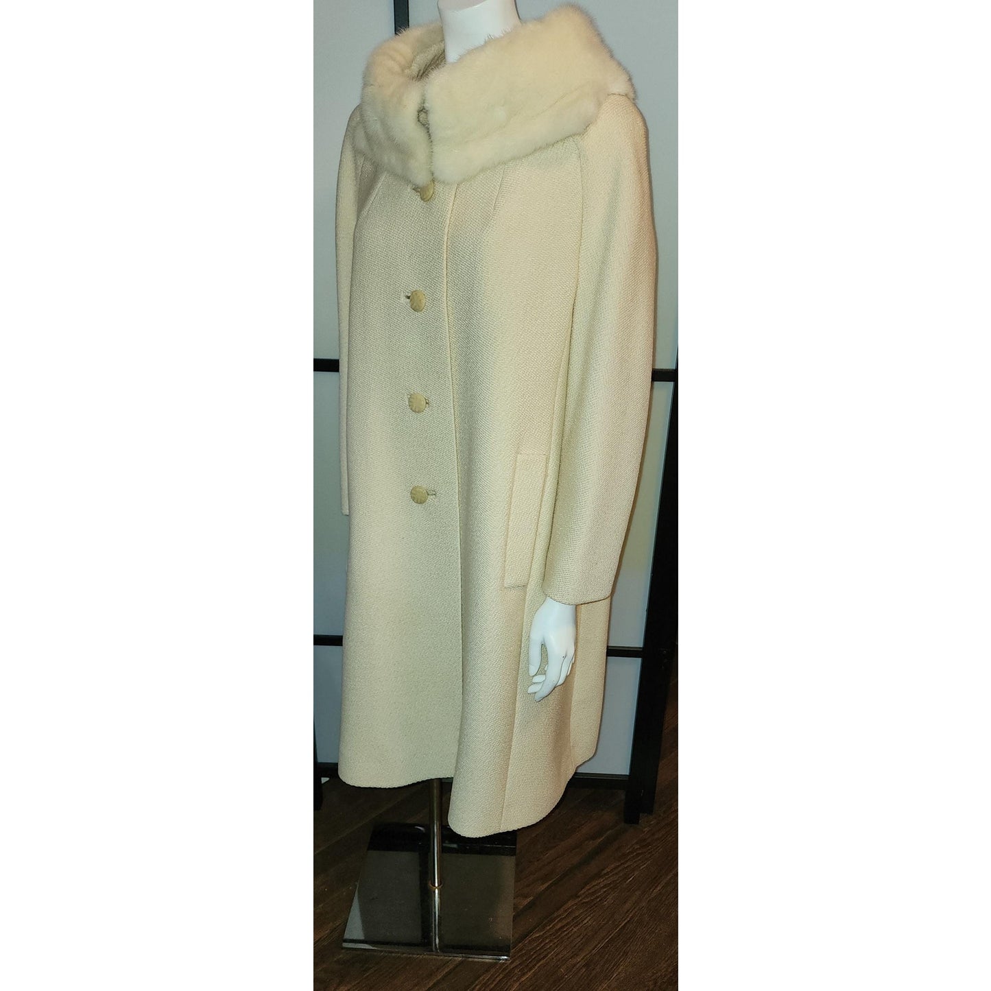 Vintage Wool Coat 1960s Classic Vanilla Wool Coat Large Cream Mink Fur Collar Rothmoor Mid Century L