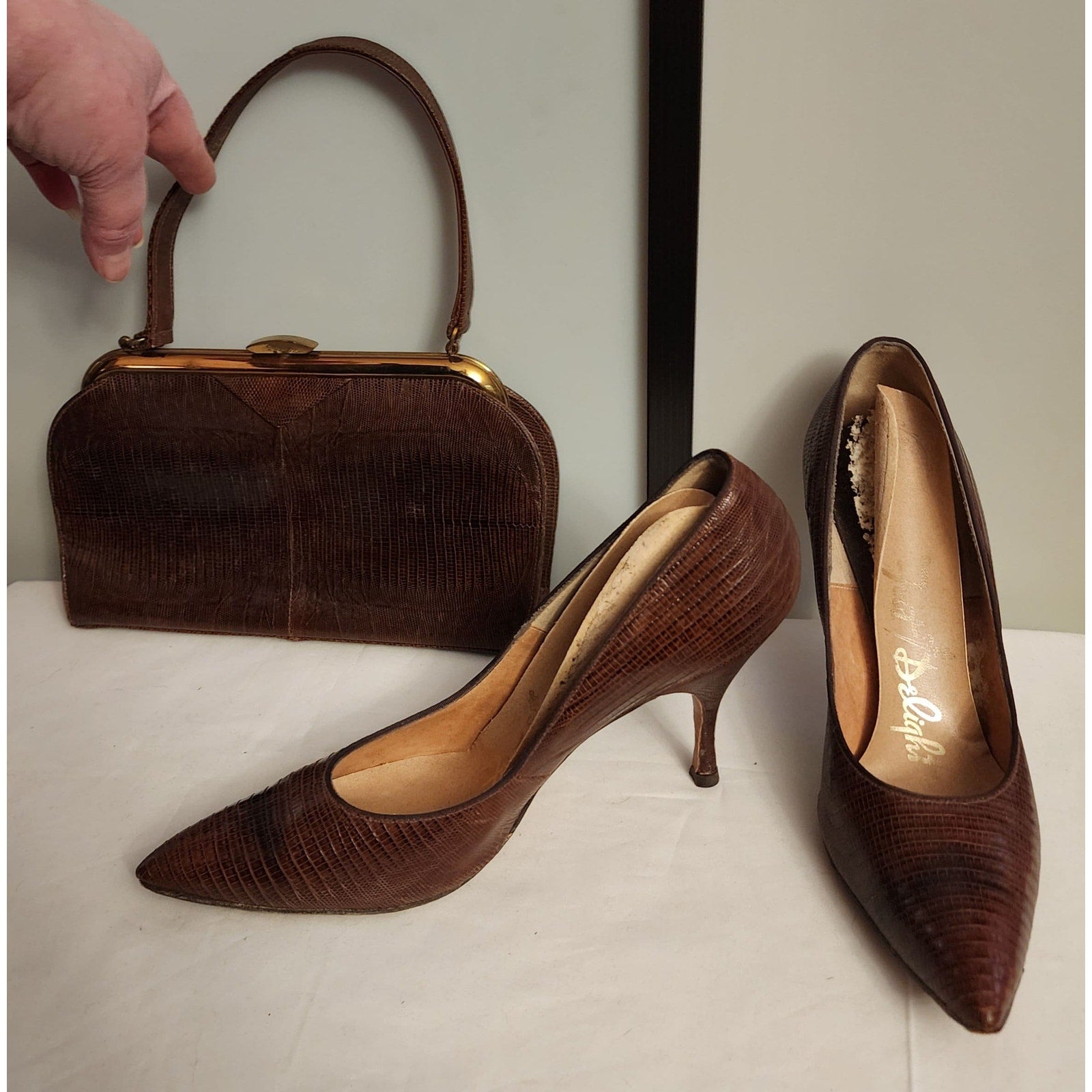 Vintage Shoes Purse Set 1950s Brown Lizard Skin Stiletto Heel Pumps Small Top Handle Purse Mid Century Reptile Skin Set 7 1 2 AAA