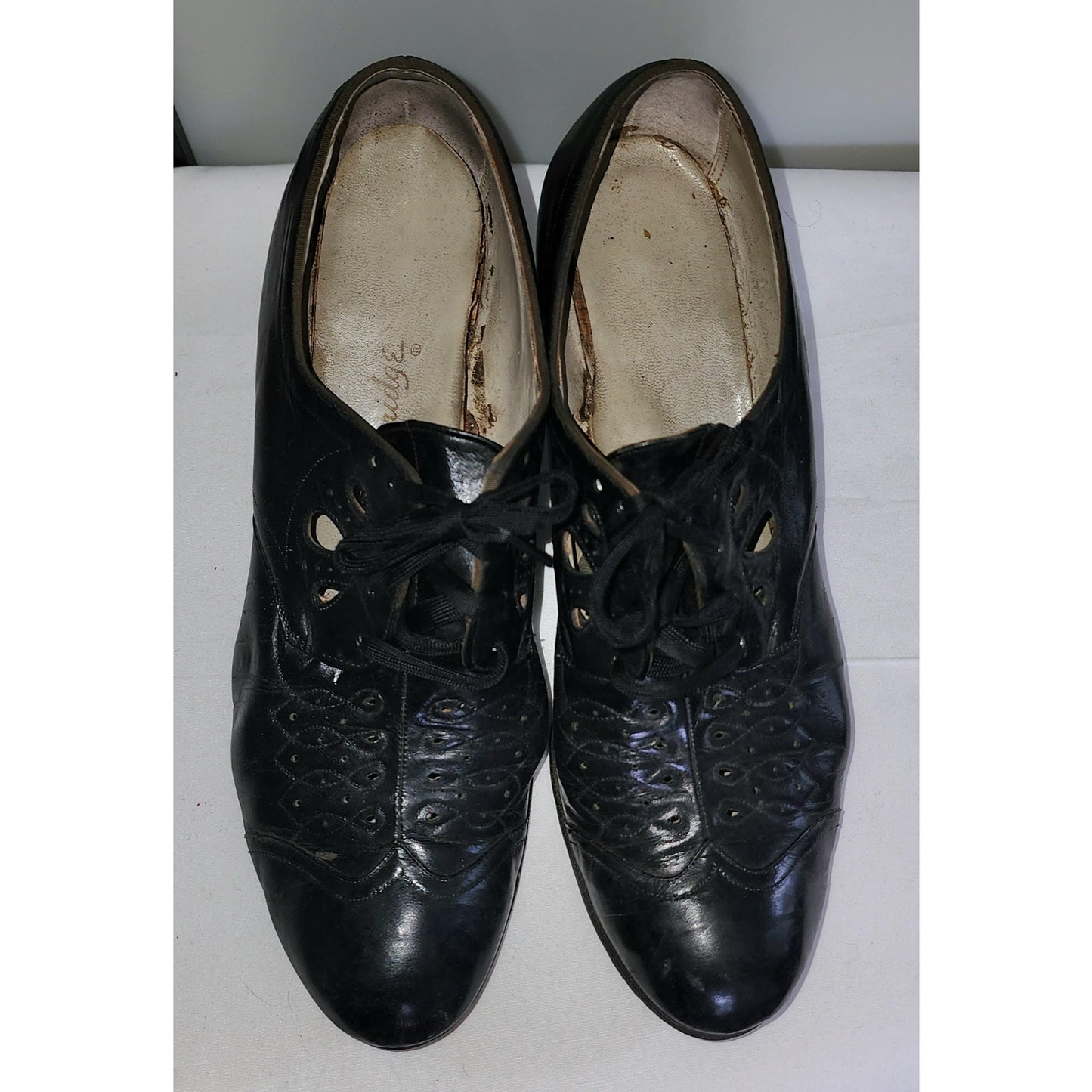 Vintage 1930s Shoes Black Leather Oxford Lace Up Embroidered Cutout Pumps Heels Art Deco Flapper very small