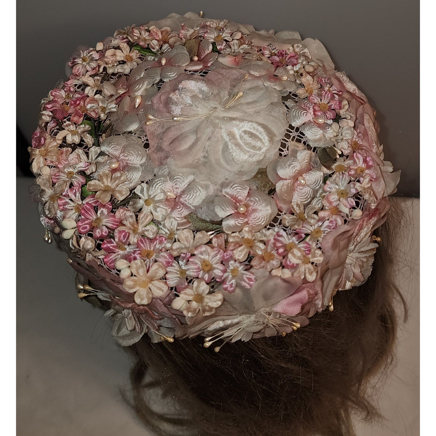 Vintage Pink Hat 1940s 50s Small Round Pink White Floral Hat Joal De Luxe Mid Century 21 in.