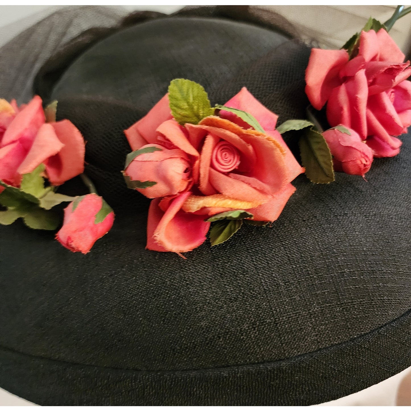 Vintage Floral Hat 1940s 50s Large Round Black Fine Straw Saucer Platter Hat Large Red Roses Mid Century 19.5 in.