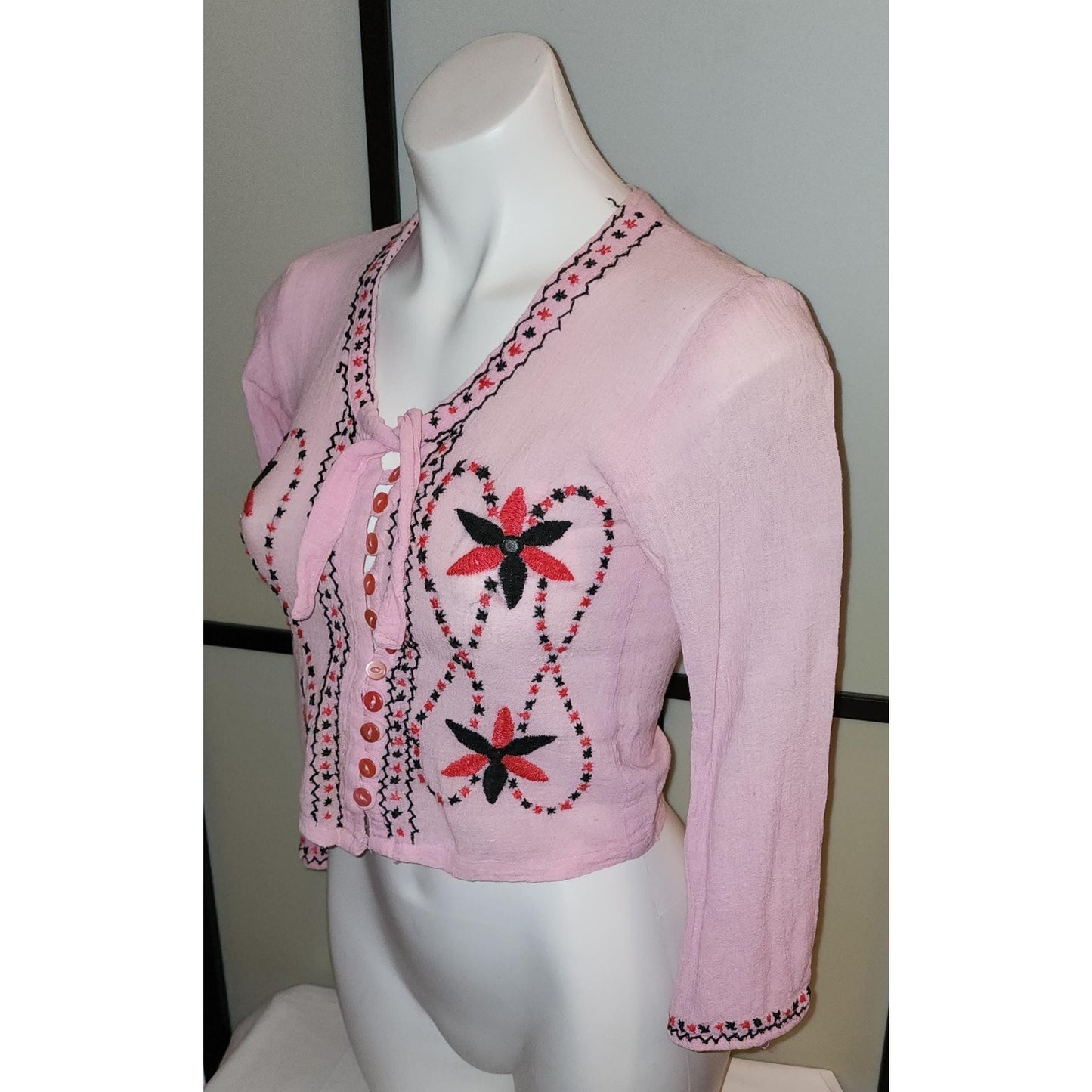 Vintage 1970s Top Light Pink Gauzy Cotton Embroidered Crop Top Blouse Tiny Mirrors Made in India Hippie Boho XS As Is