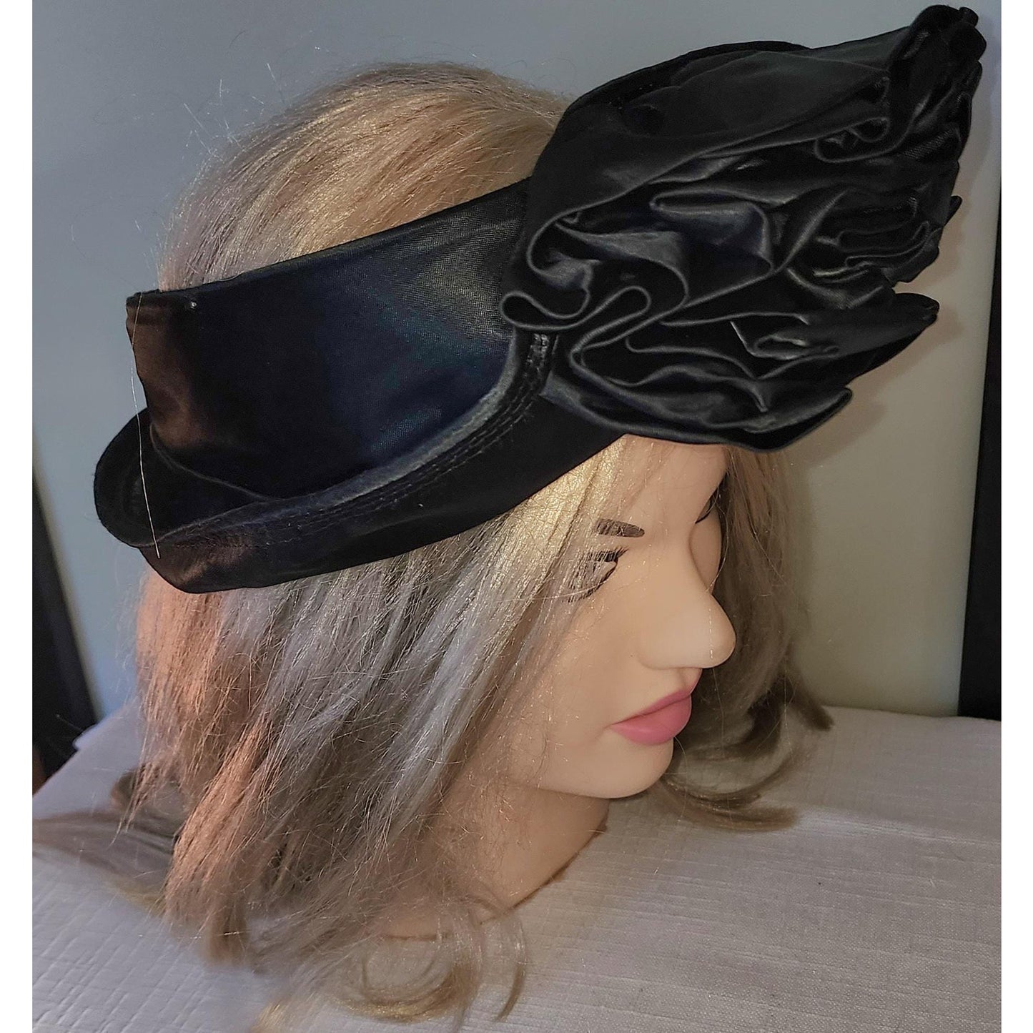 Vintage Open Hat 1930s Black Satin Open Crown Ring Hat Huge Front Rosette Art Deco 21 in.