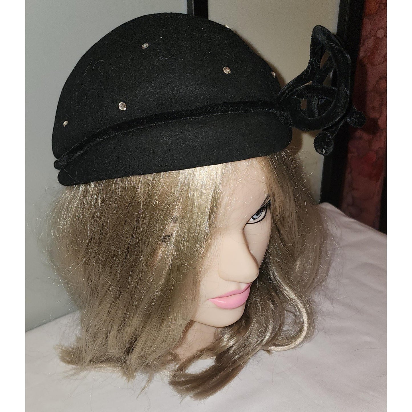 Vintage 1930s Hat Round Black Felt Cocktail Hat Prong Set Rhinestones Black Velvet Ribbon Ornament Art Deco 20.5 in.