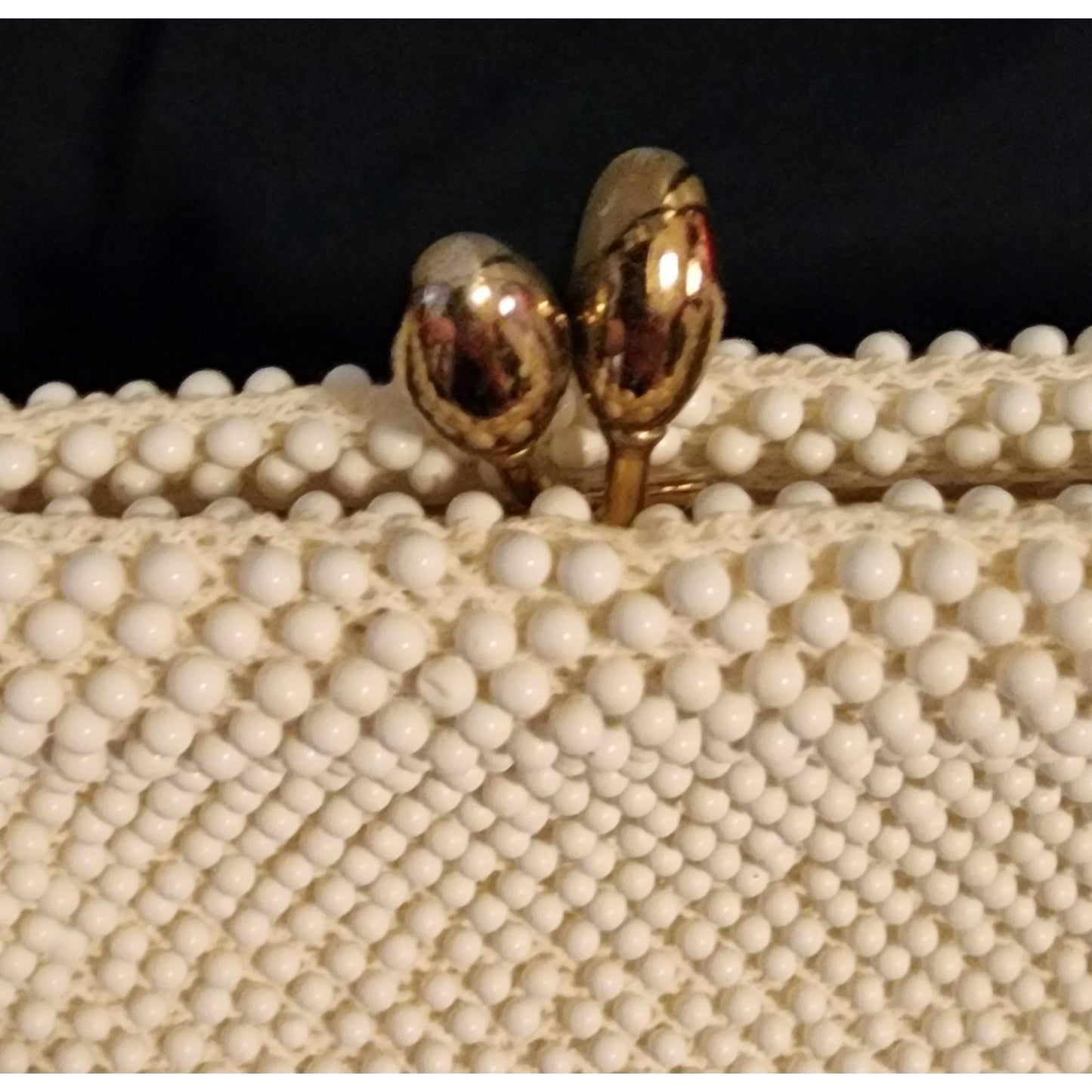 Vintage Beaded Purse 1950s 60s White Cream Bead Clutch Kiss Lock Clasp Optional Chain Handle Mid Century