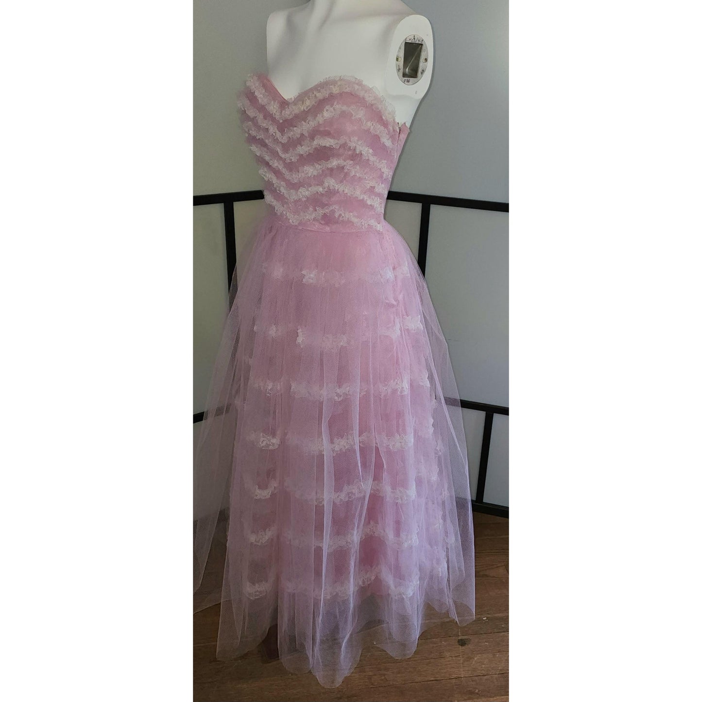 Vintage 1950s Dress Strapless Pink White Net Lace Bouffant Prom Dress Sweetheart Bodice Mid Century Rockabilly M