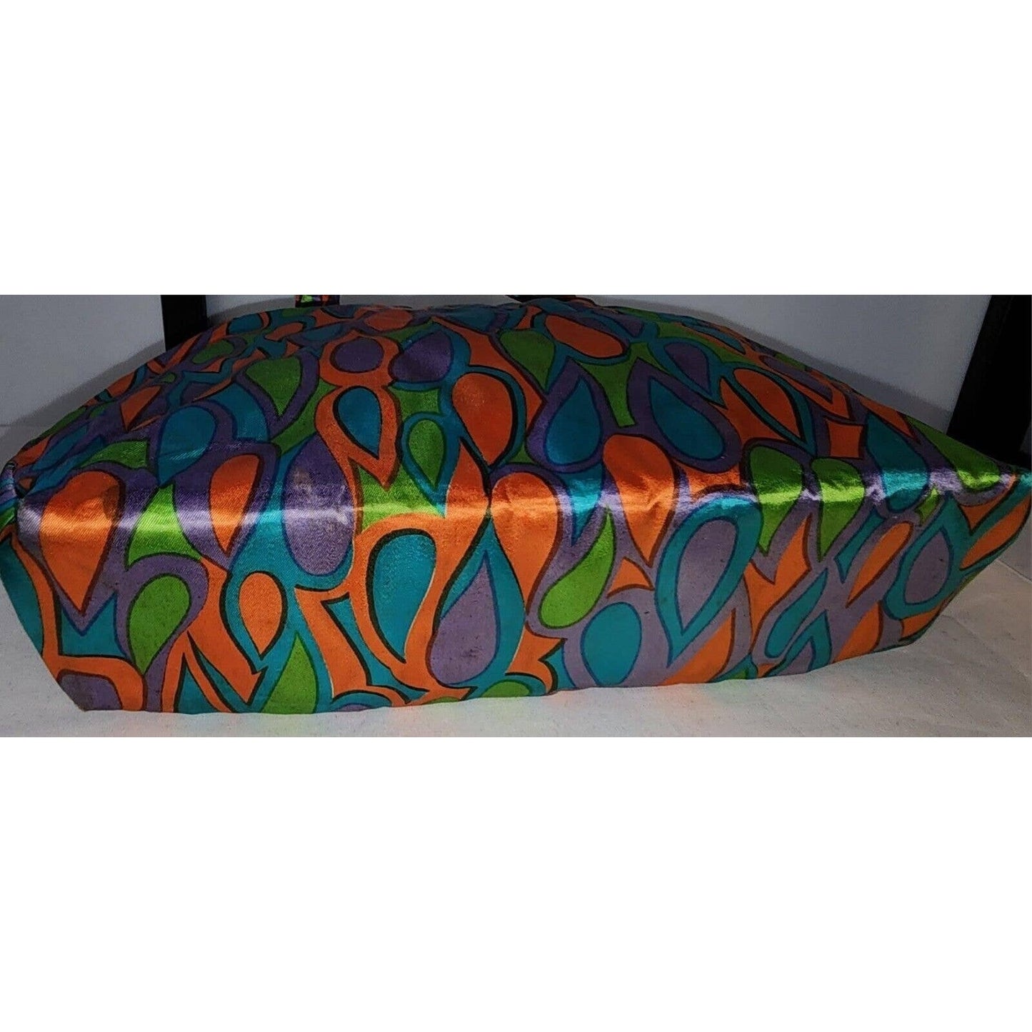 Vintage 60s bright psychedelic print satin cosmetic bag celebrity bags mod