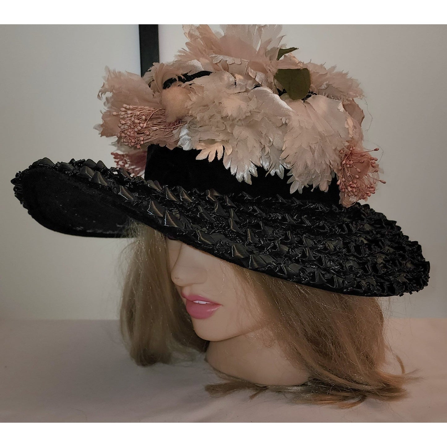 Vintage Platter Hat 1950s Large Black Straw Sun Hat Pink White Flowers Floral Mid Century 20.5 inches