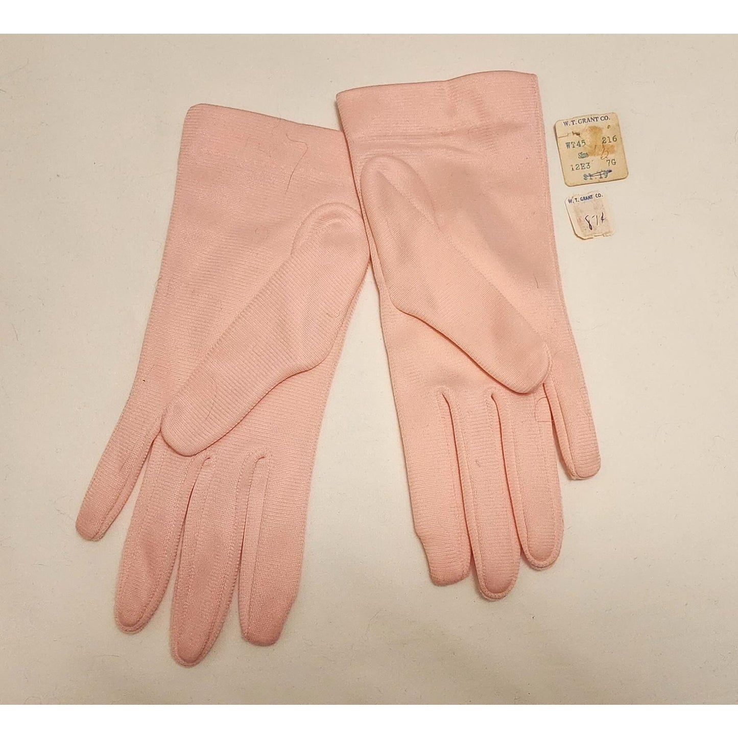 Vintage Unworn Gloves 1950s Light Pink Nylon Wrist Gloves Mid Century NWT 6.5