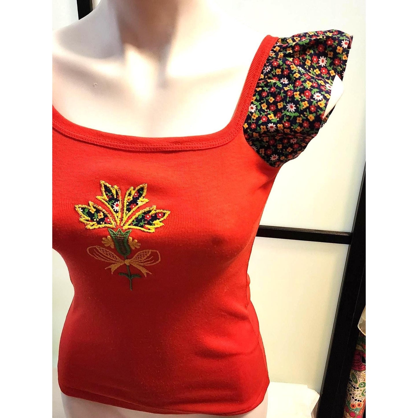 Vintage 70s Top Red Embroidered Flutter Sleeve Pullover Top Hippie Boho S