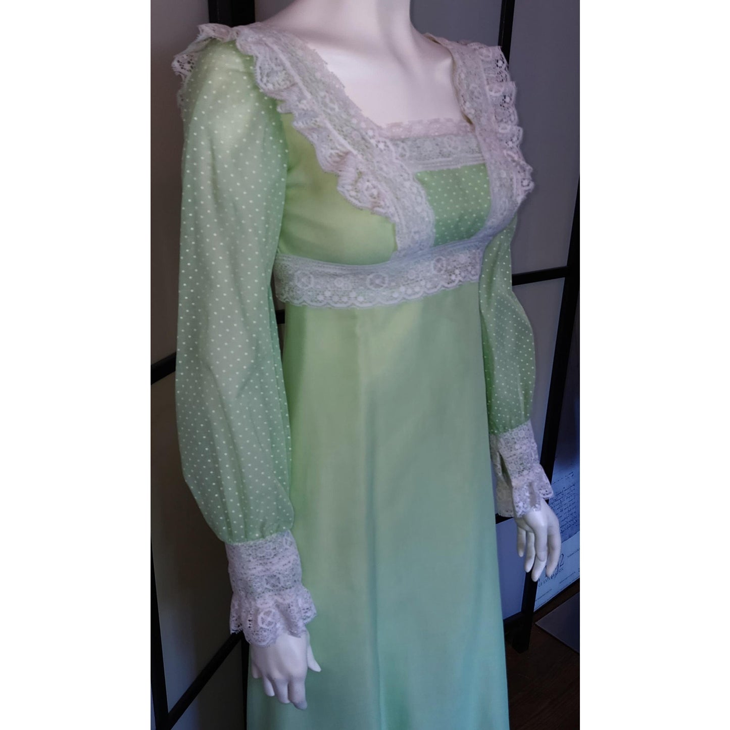 Vintage 1970s Dress Long Light Green Swiss Dot White Lace Gown Maxidress Prom Wedding Party Boho XS