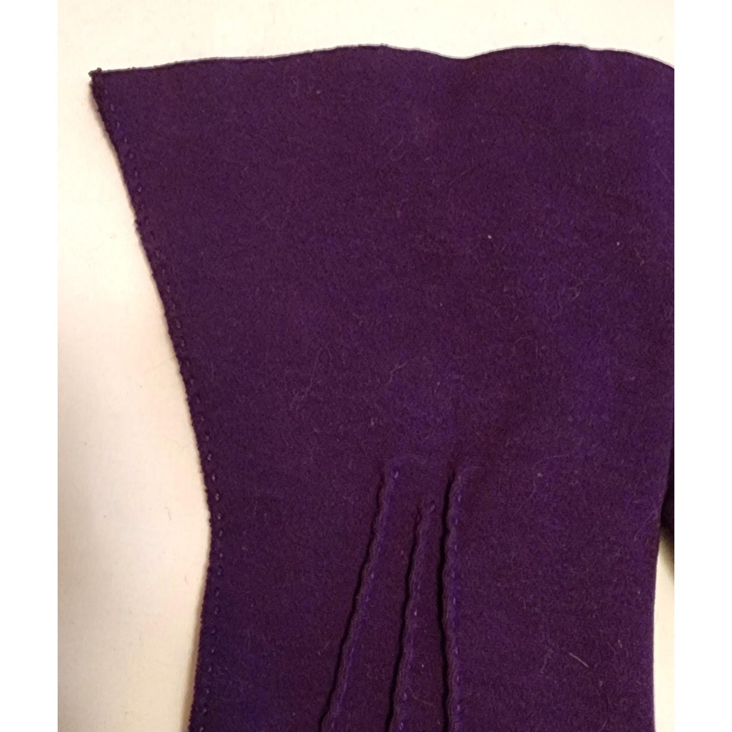 Vintage Purple Gloves 1950s 60s Dark Violet Purple Midlength Gloves Suede Like Feel Gauntlet Look Mid Century 6.5