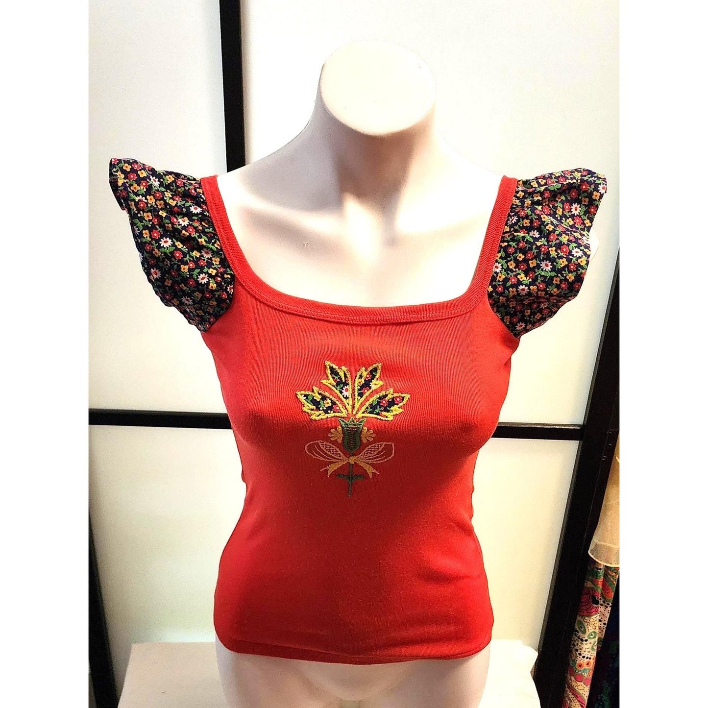 Vintage 70s Top Red Embroidered Flutter Sleeve Pullover Top Hippie Boho S