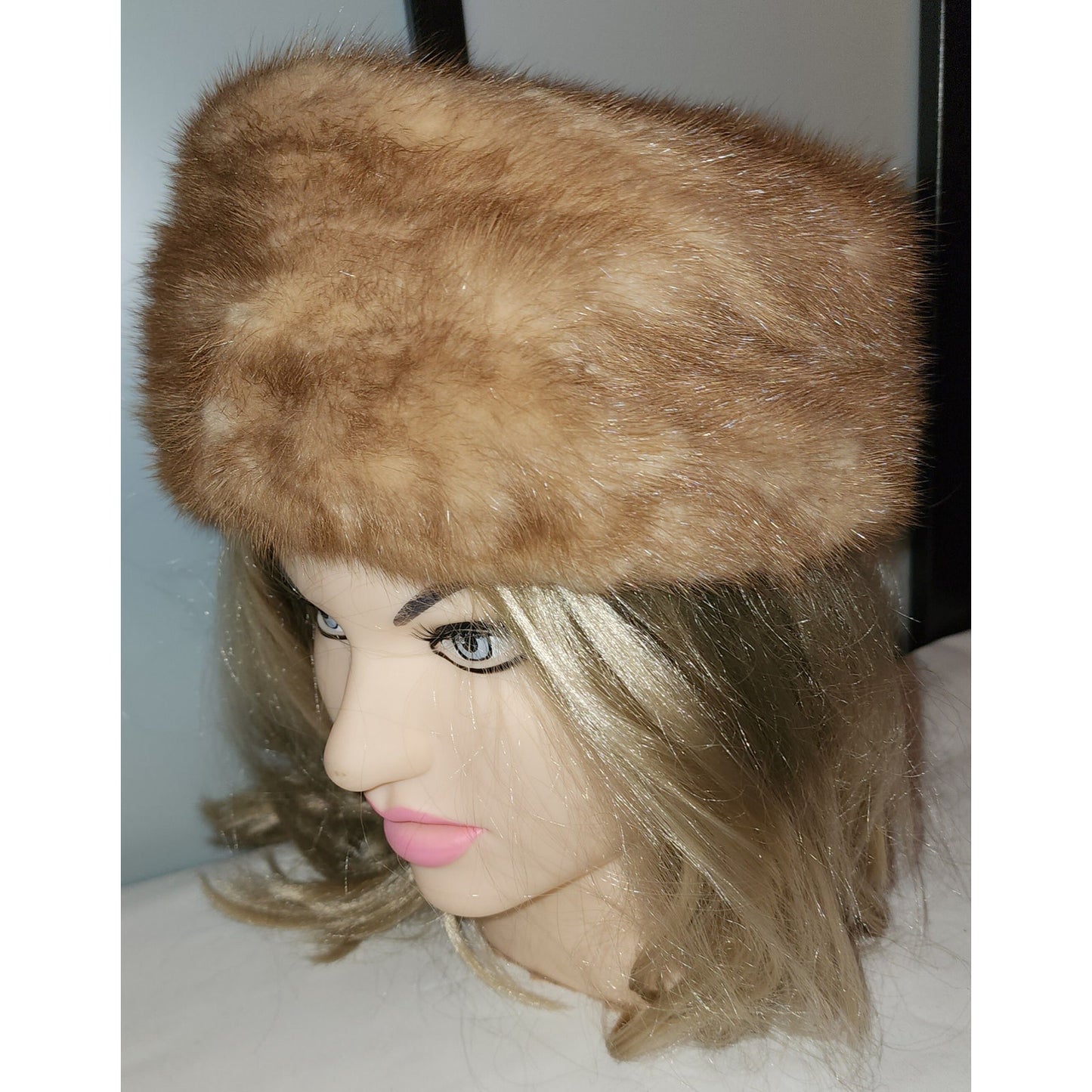 Vintage Fur Hat 1950s 60s Round Blonde Light Brown Mink Fur Pillbox Hat Dachettes by Lily Dache Mid Century Designer 21 21.5 in.