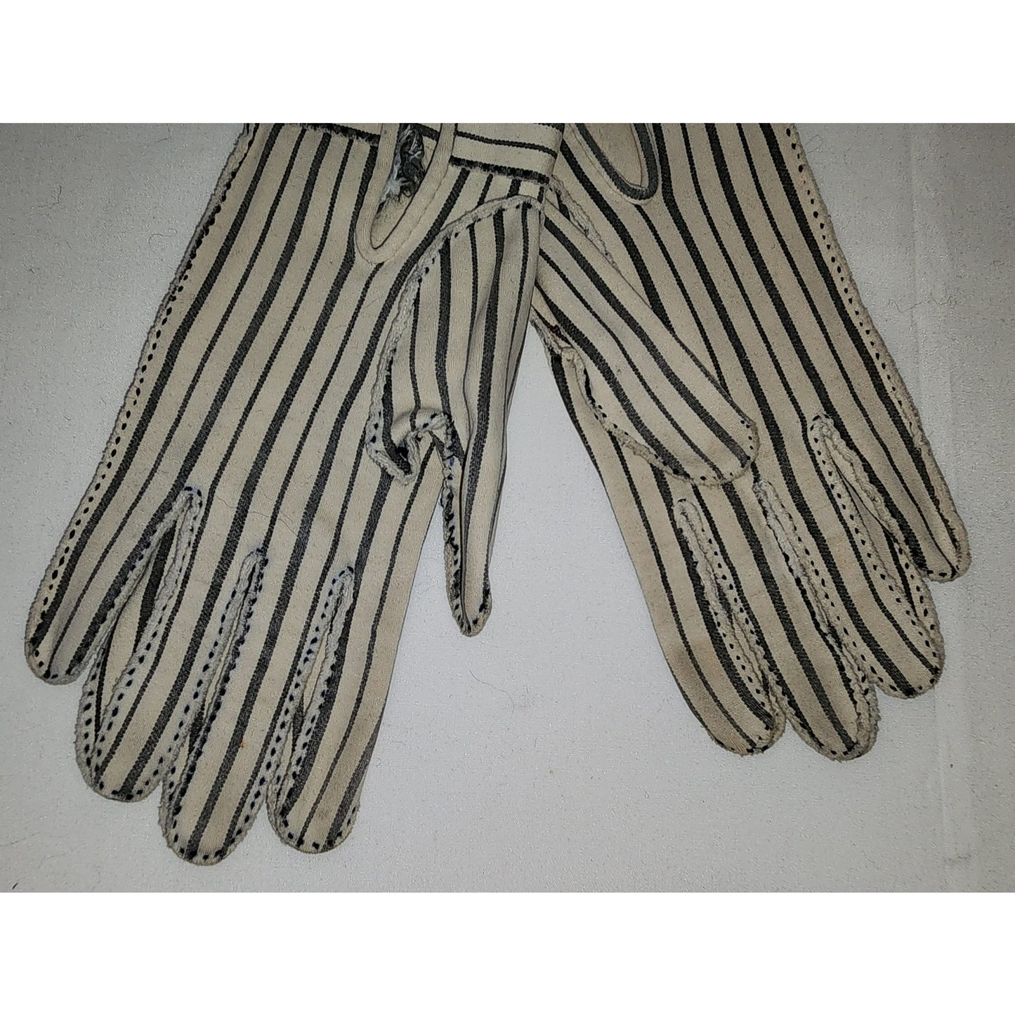 Vintage Hermes Gloves 1950s Cream Blue Pinstriped Cotton Blend Gant Hermes Wear Right Exclusive USA Mid Century Designer